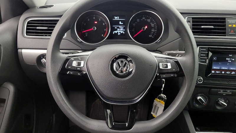 2017 Volkswagen Jetta S 10