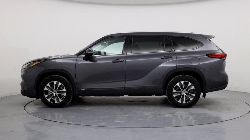 2022 Toyota Highlander XLE 3