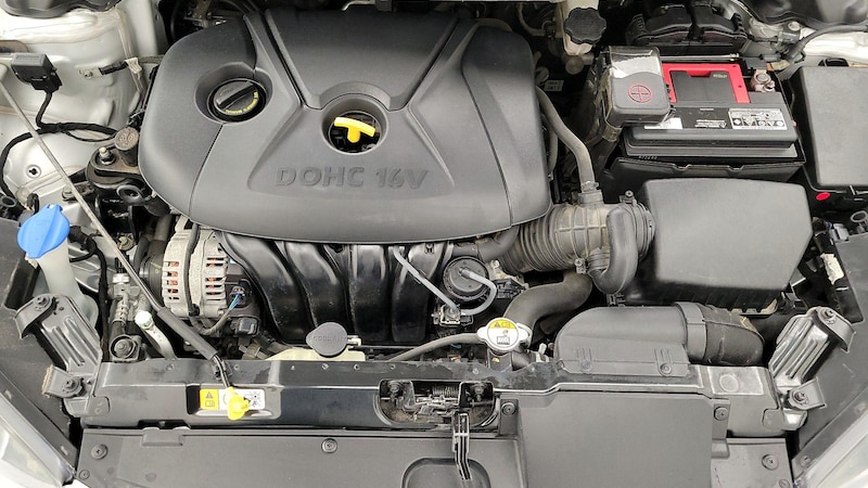 2015 Hyundai Elantra SE 21