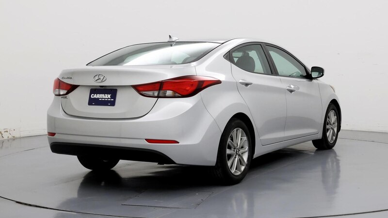 2015 Hyundai Elantra SE 8