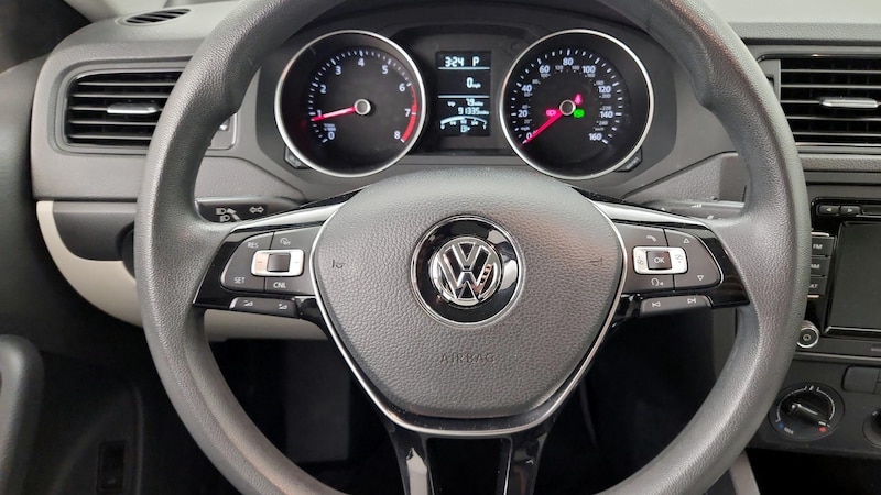 2015 Volkswagen Jetta S 10