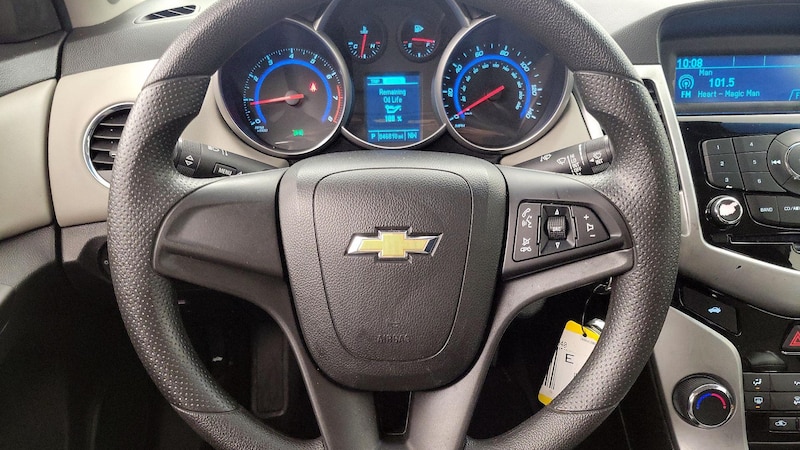 2016 Chevrolet Cruze Limited 10