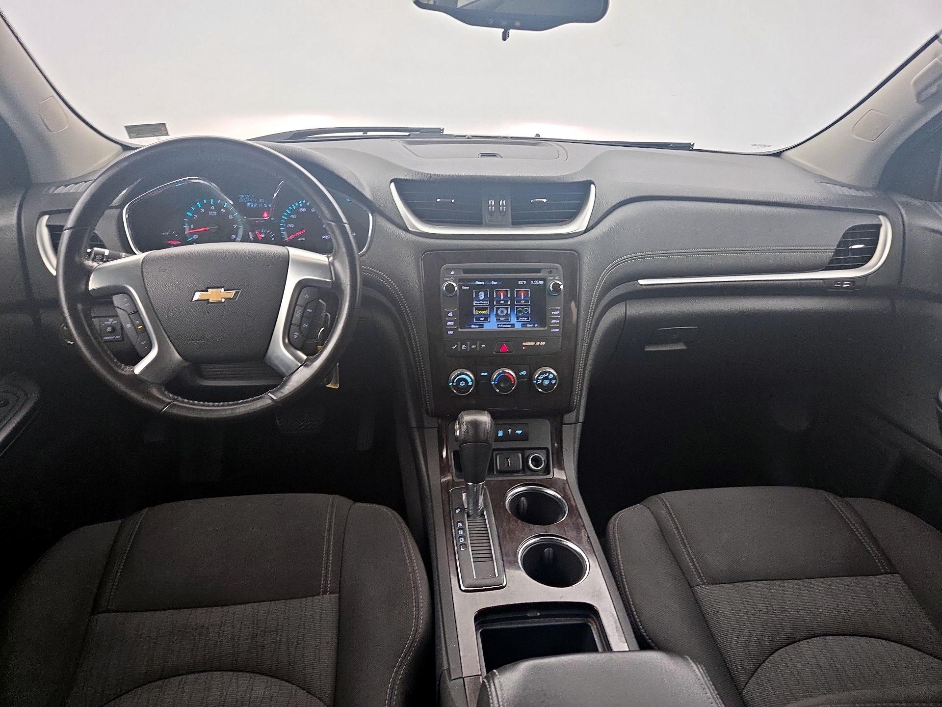 Thumbnail: 2017 Chevrolet Traverse - 9