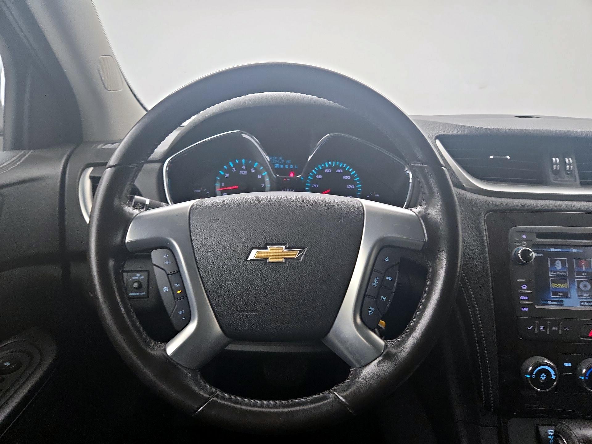 Thumbnail: 2017 Chevrolet Traverse - 10
