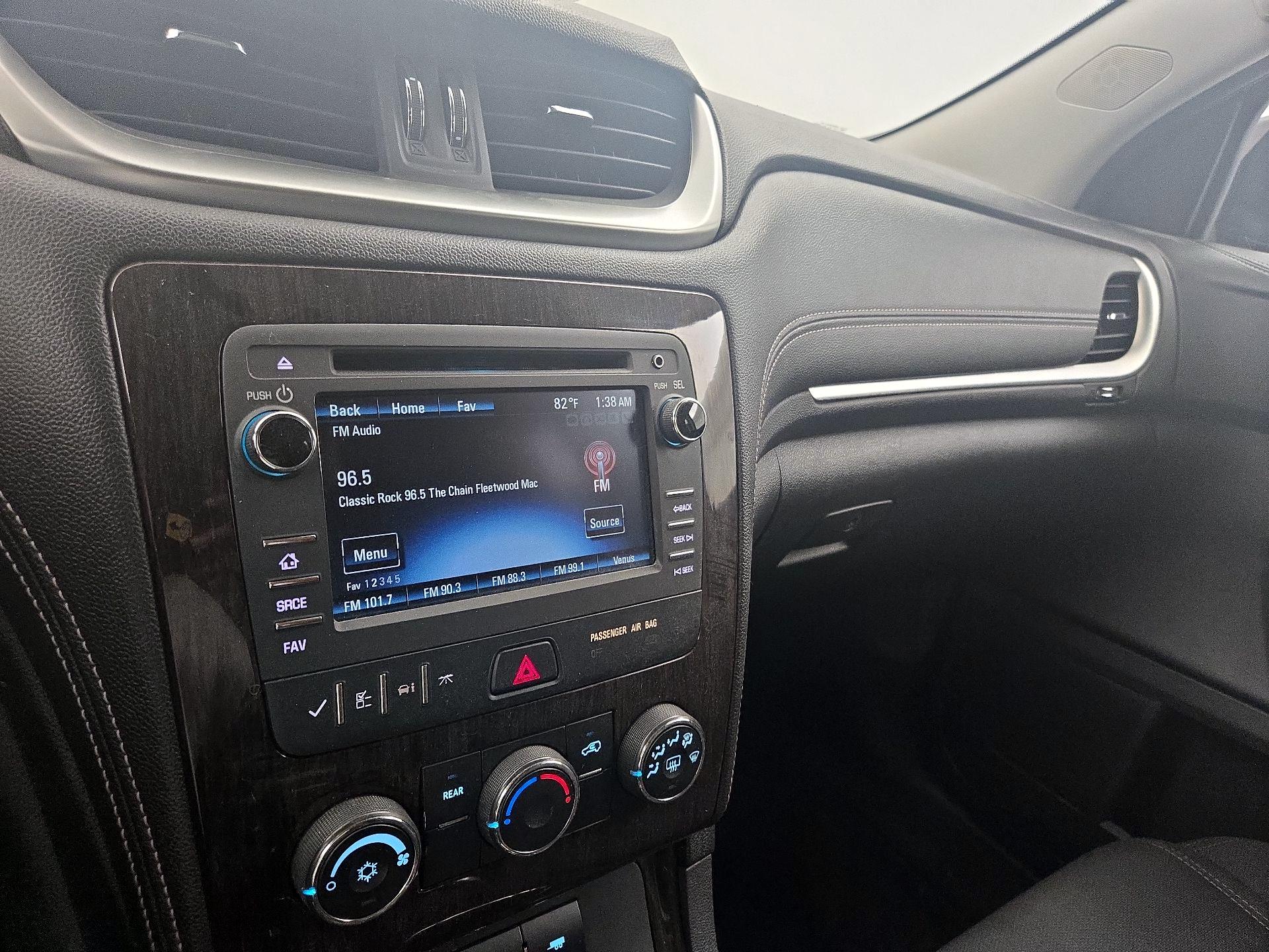 Thumbnail: 2017 Chevrolet Traverse - 15