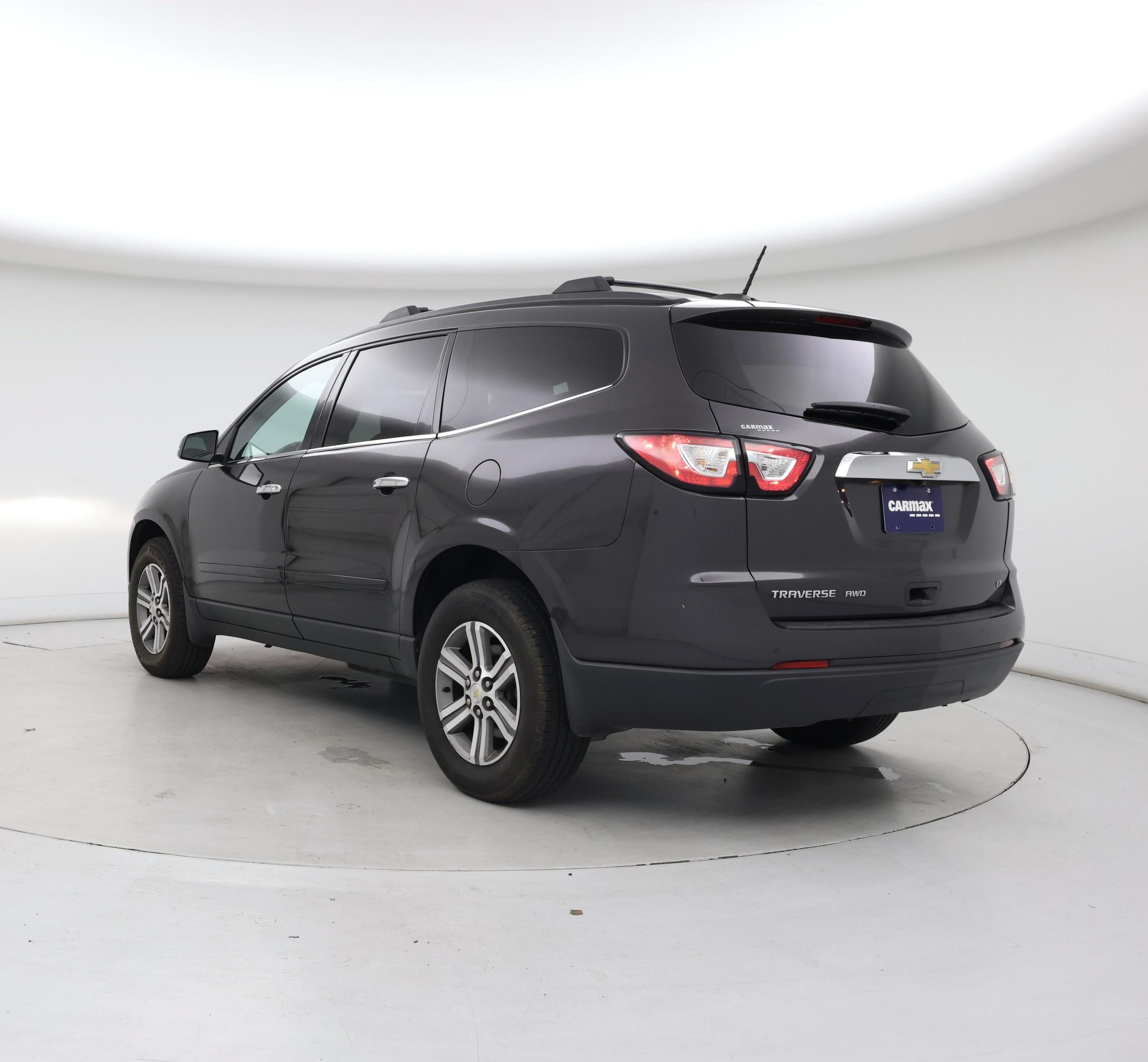 Thumbnail: 2017 Chevrolet Traverse - 2