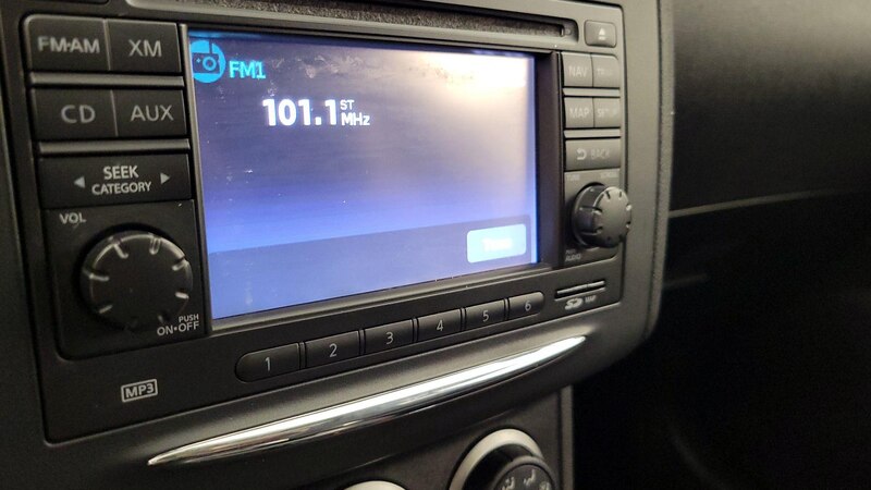 2013 Nissan Rogue SL 16