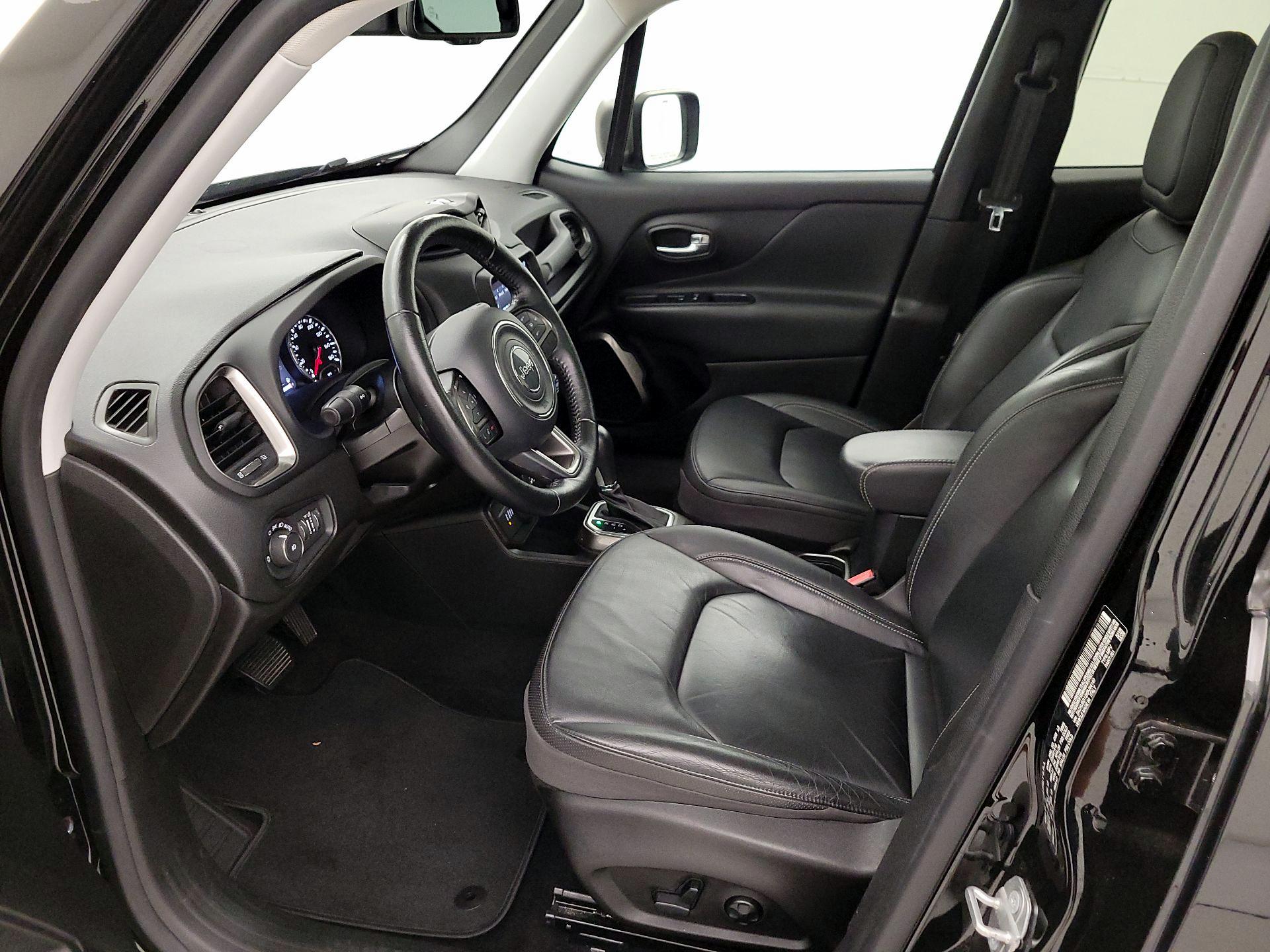 Thumbnail: 2019 Jeep Renegade - 11