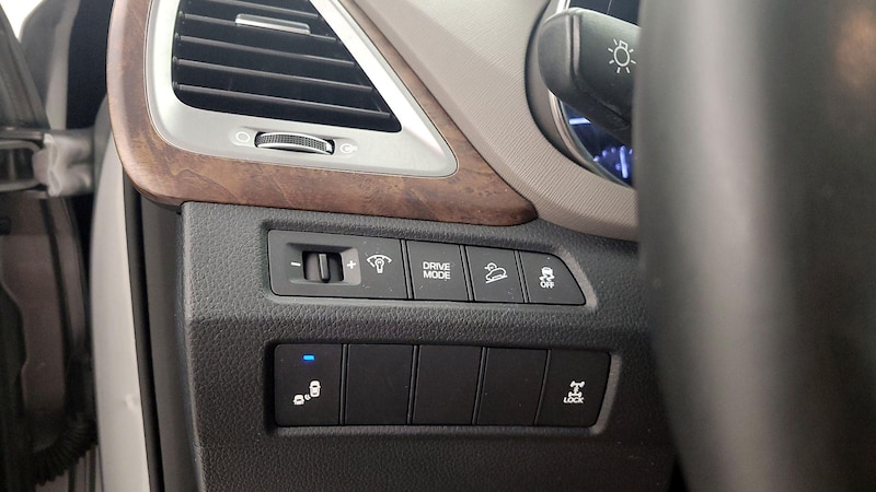 2019 Hyundai Santa Fe XL SE 13