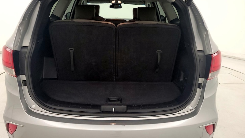 2019 Hyundai Santa Fe XL SE 19