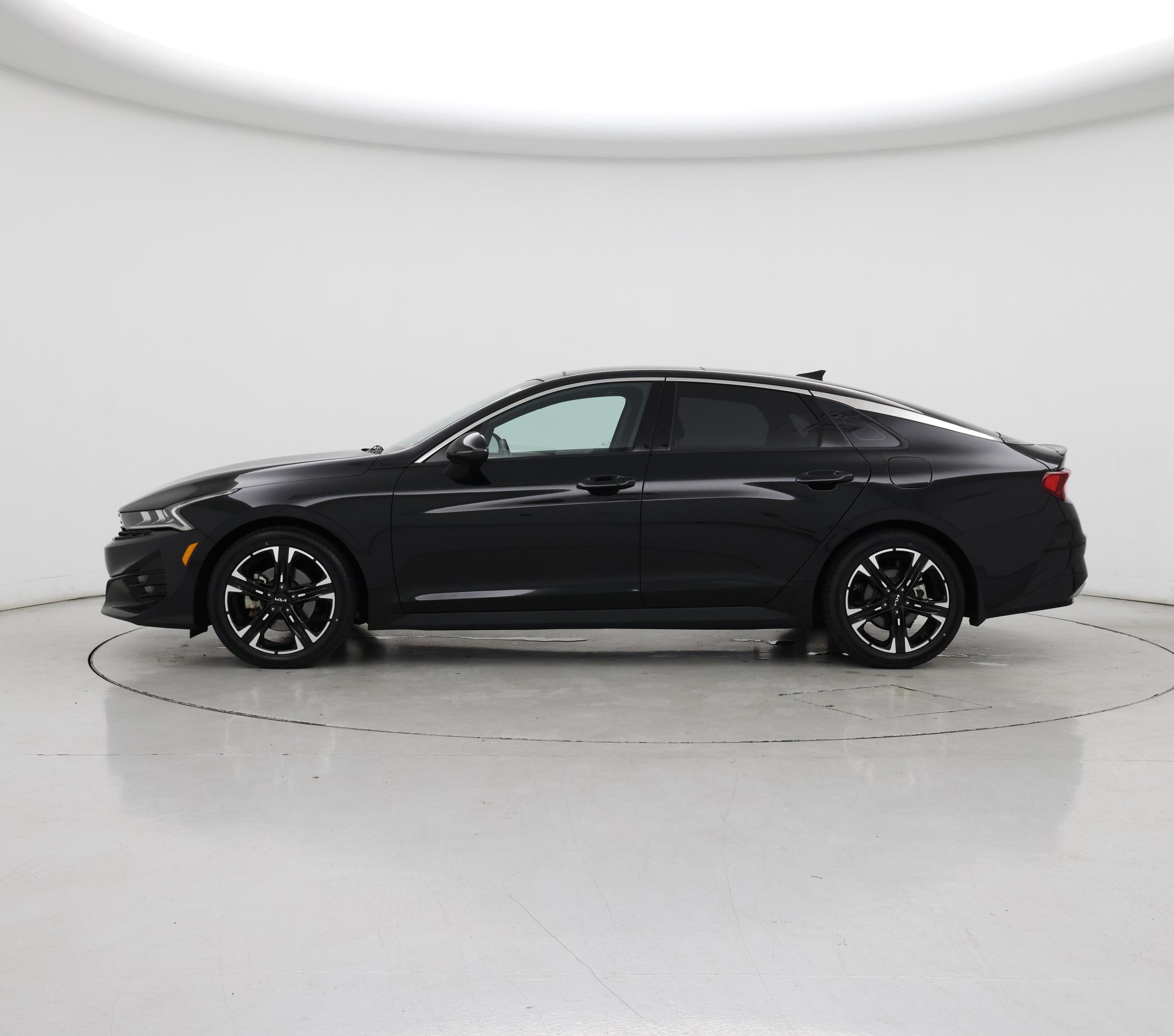 Thumbnail: 2023 Kia K5 - 3