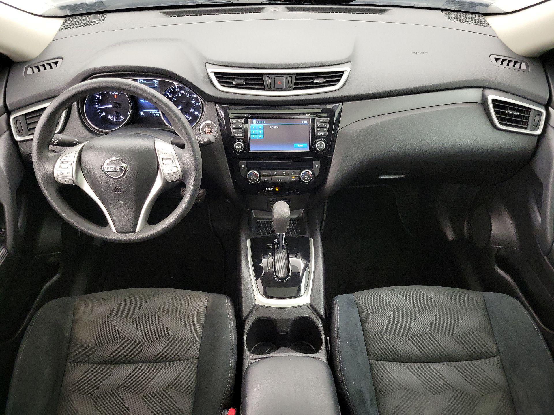 Thumbnail: 2015 Nissan Rogue - 9