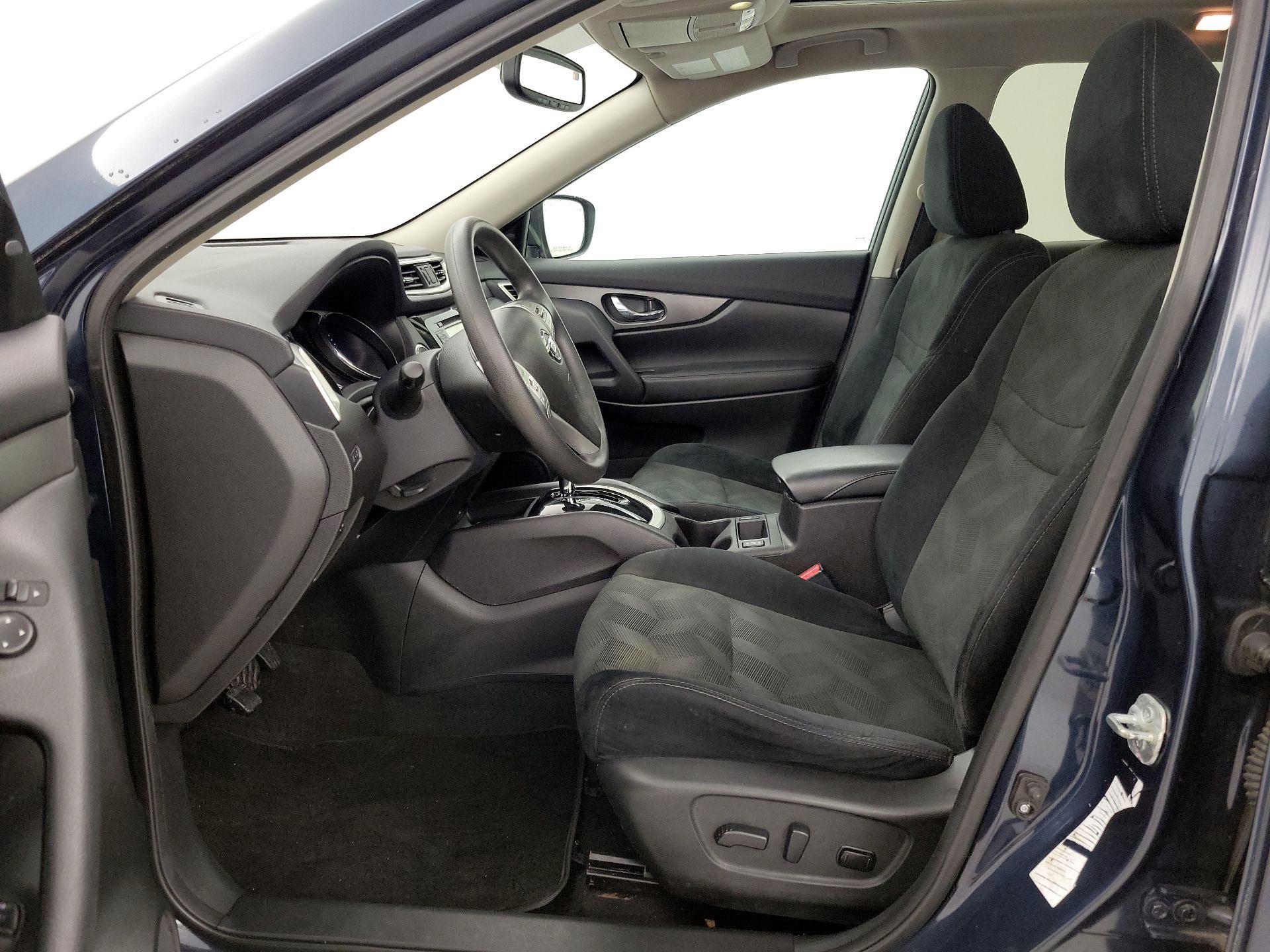 Thumbnail: 2015 Nissan Rogue - 11
