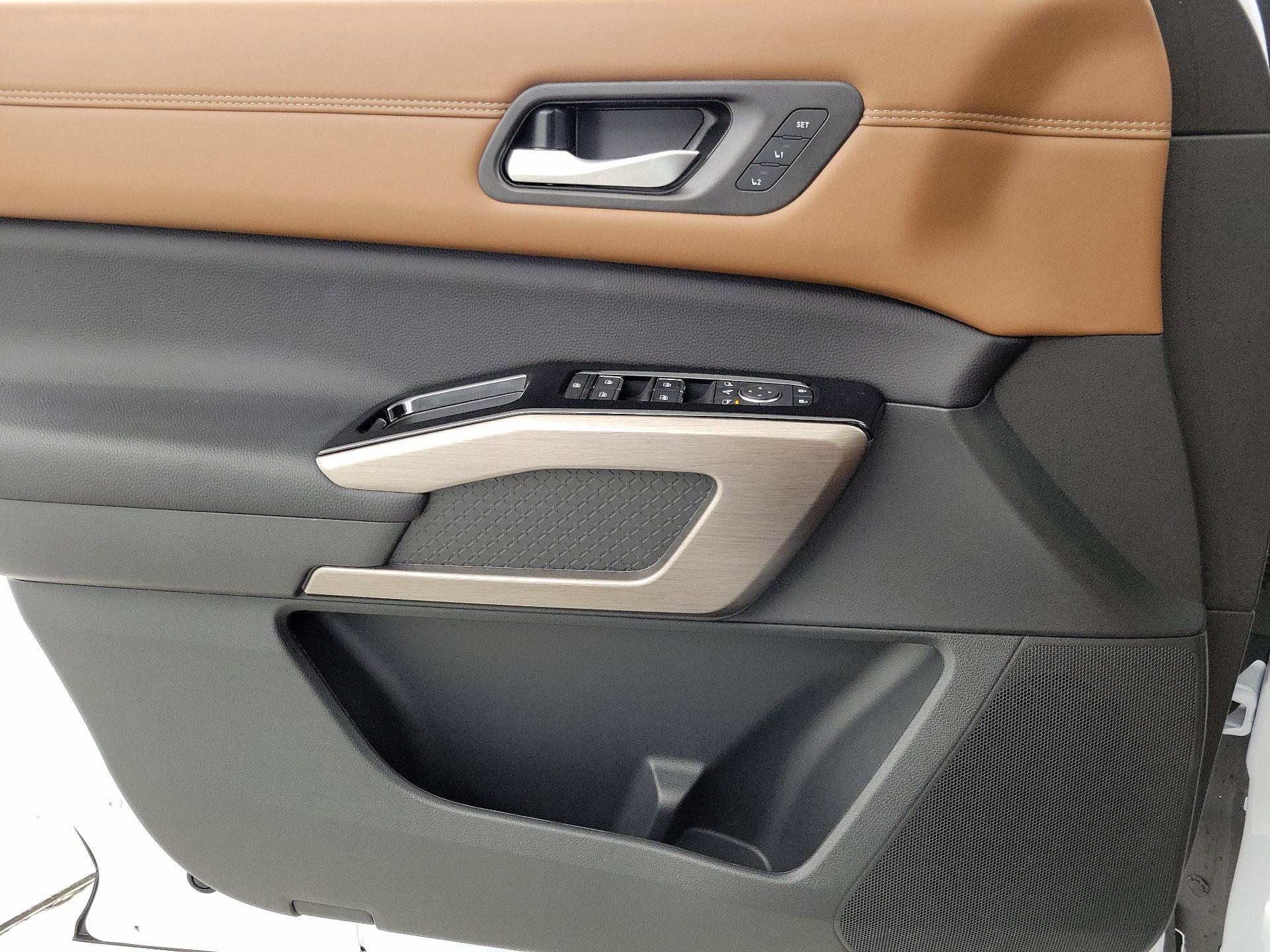 Thumbnail: 2025 Nissan Pathfinder - 12
