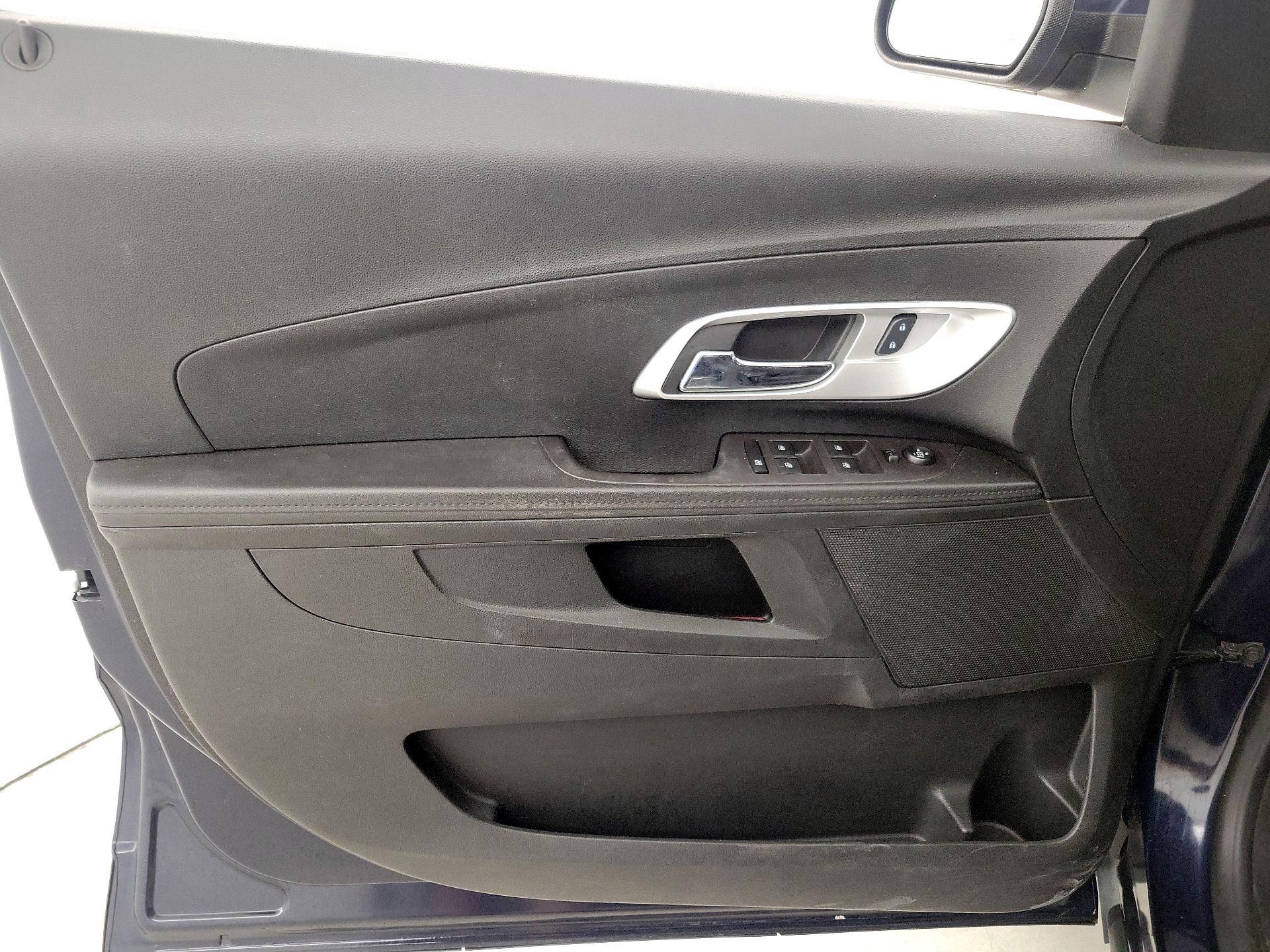 Thumbnail: 2016 Chevrolet Equinox - 12