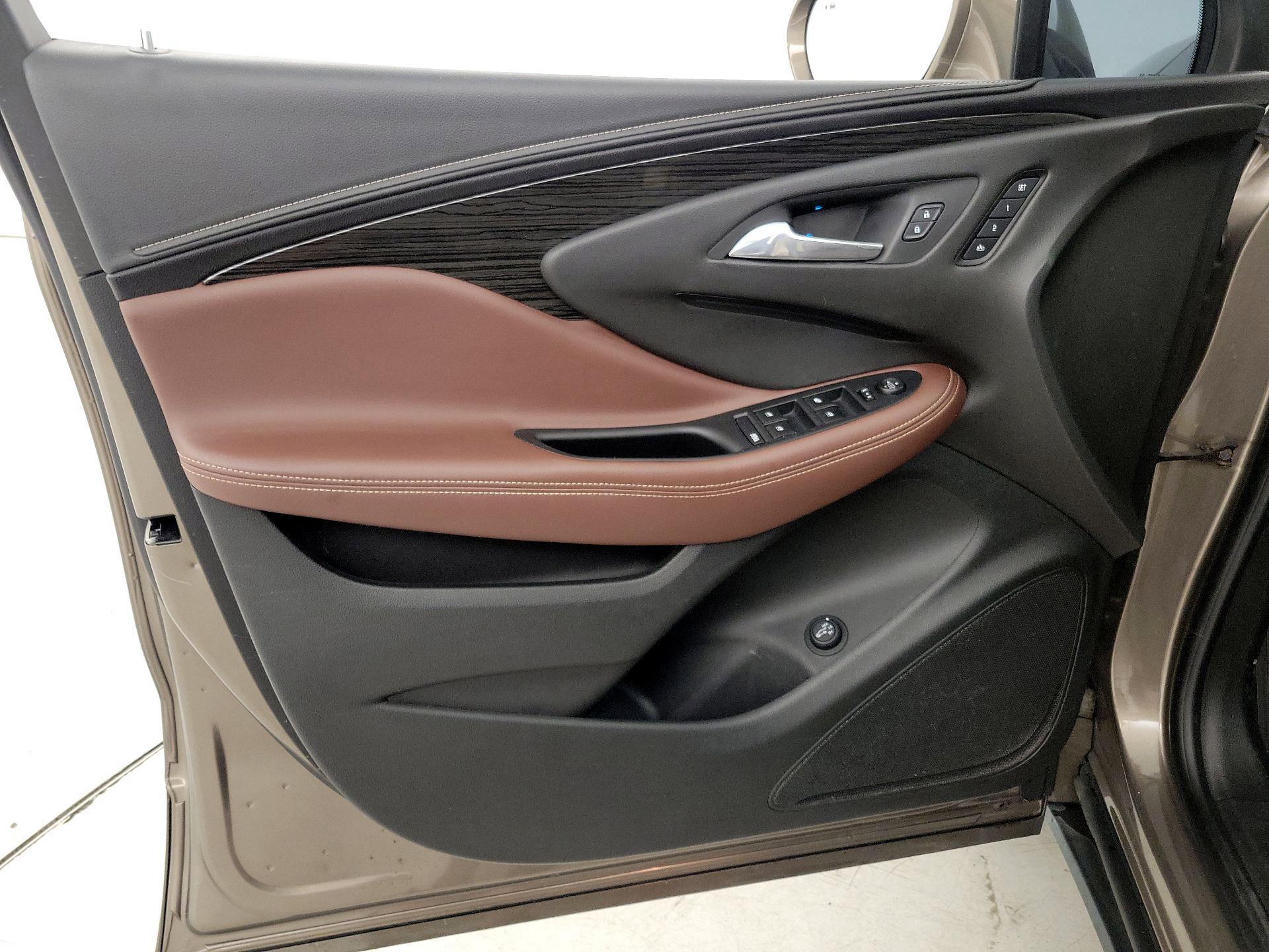 Thumbnail: 2017 Buick Envision - 12