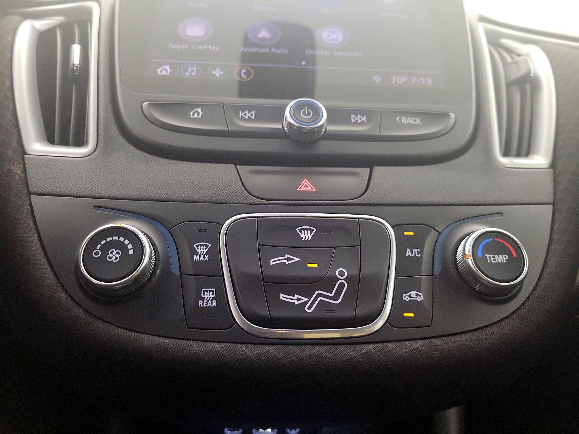 Thumbnail: 2019 Chevrolet Malibu - 16