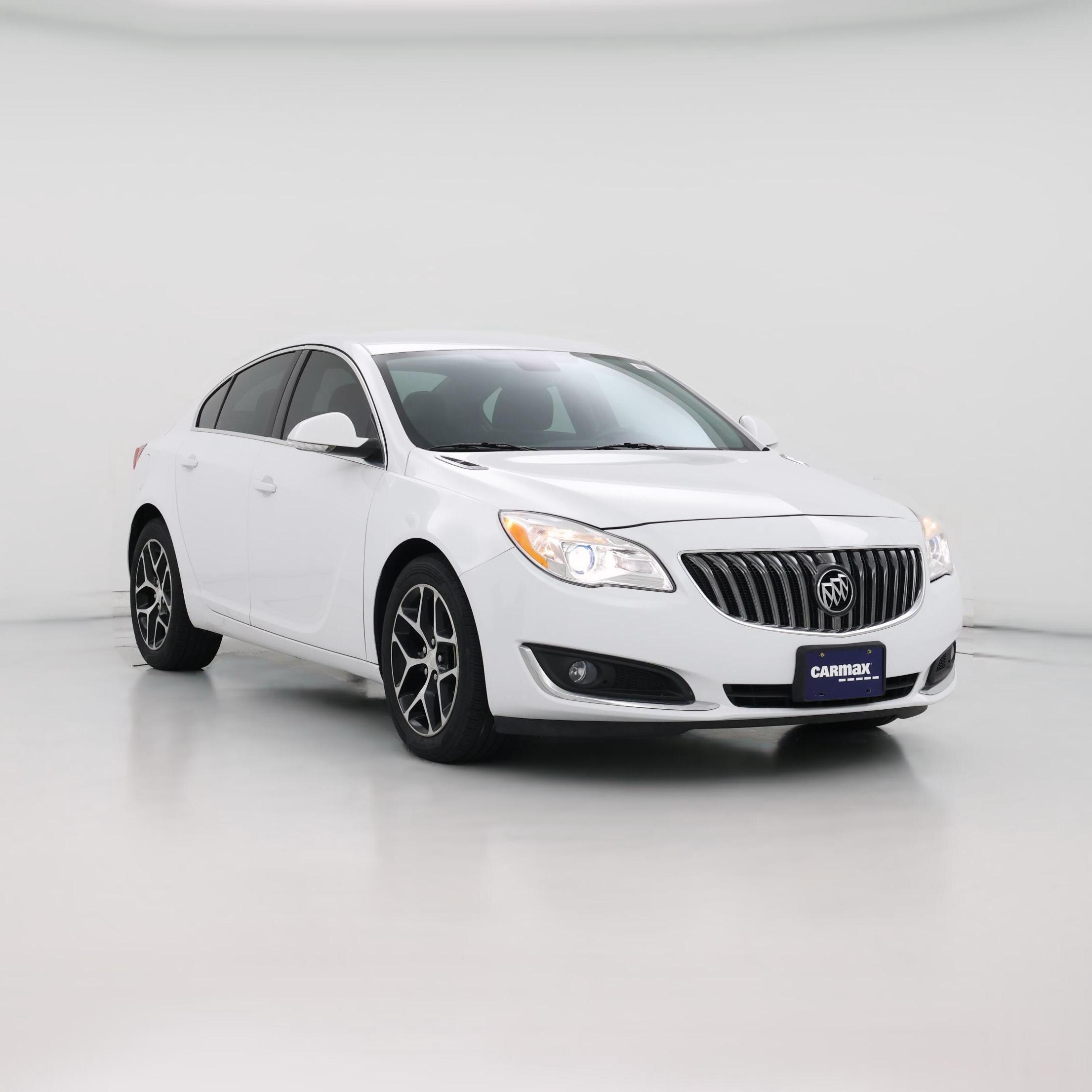 Thumbnail: 2017 Buick Regal - 1