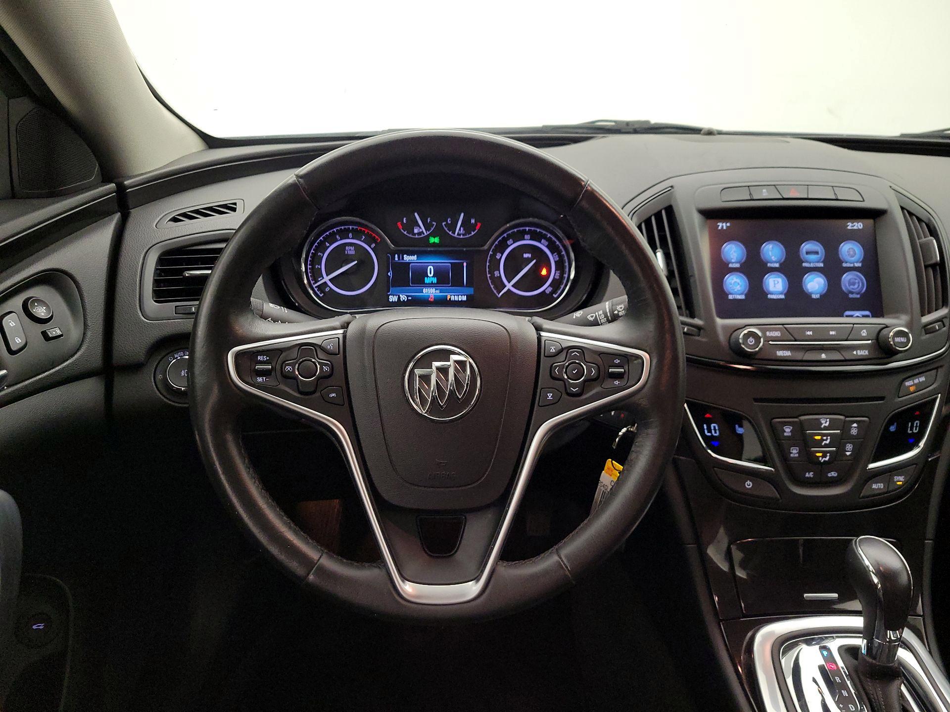 Thumbnail: 2017 Buick Regal - 10