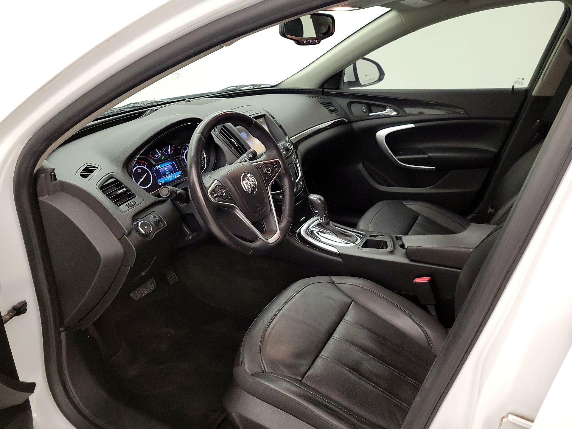 Thumbnail: 2017 Buick Regal - 11