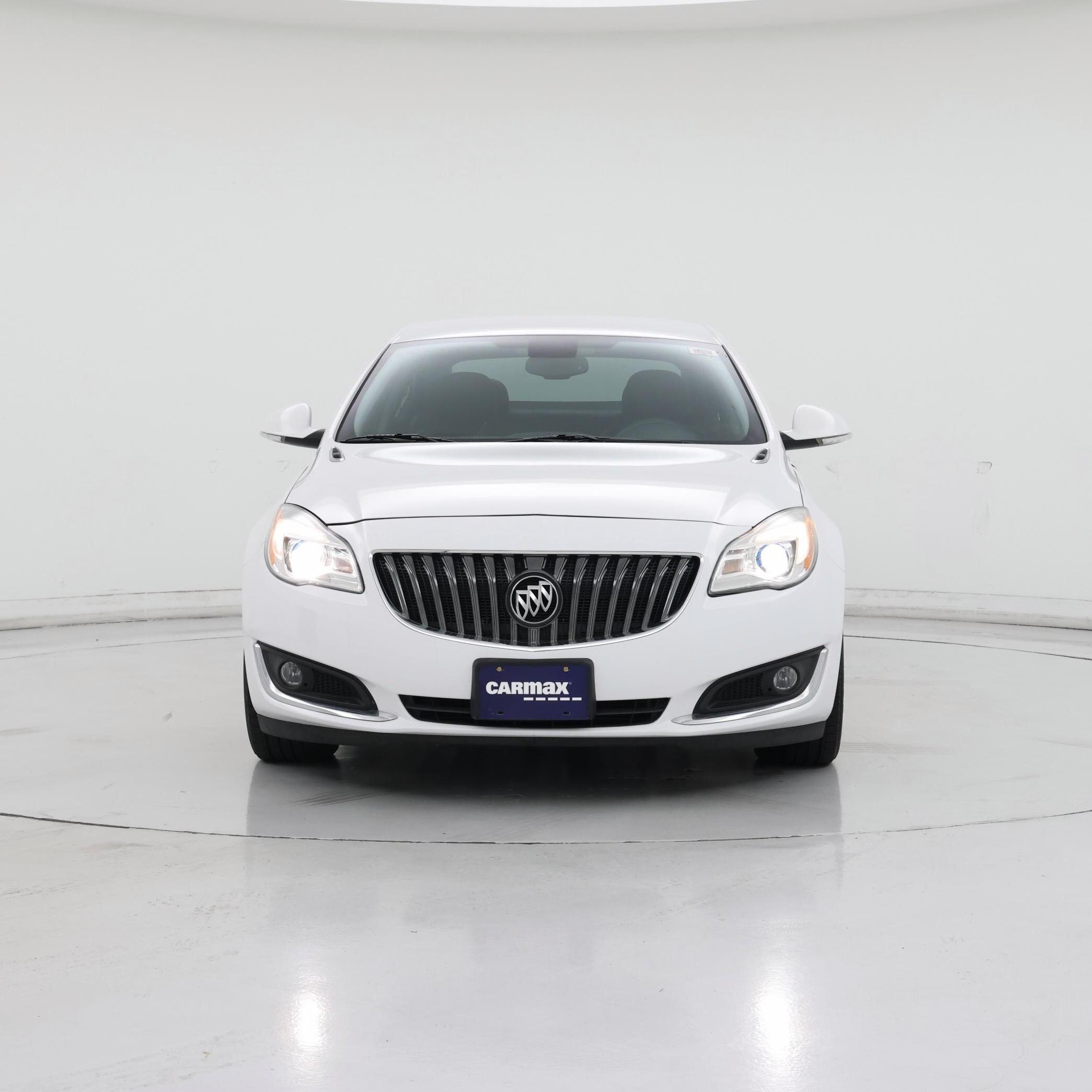 Thumbnail: 2017 Buick Regal - 5