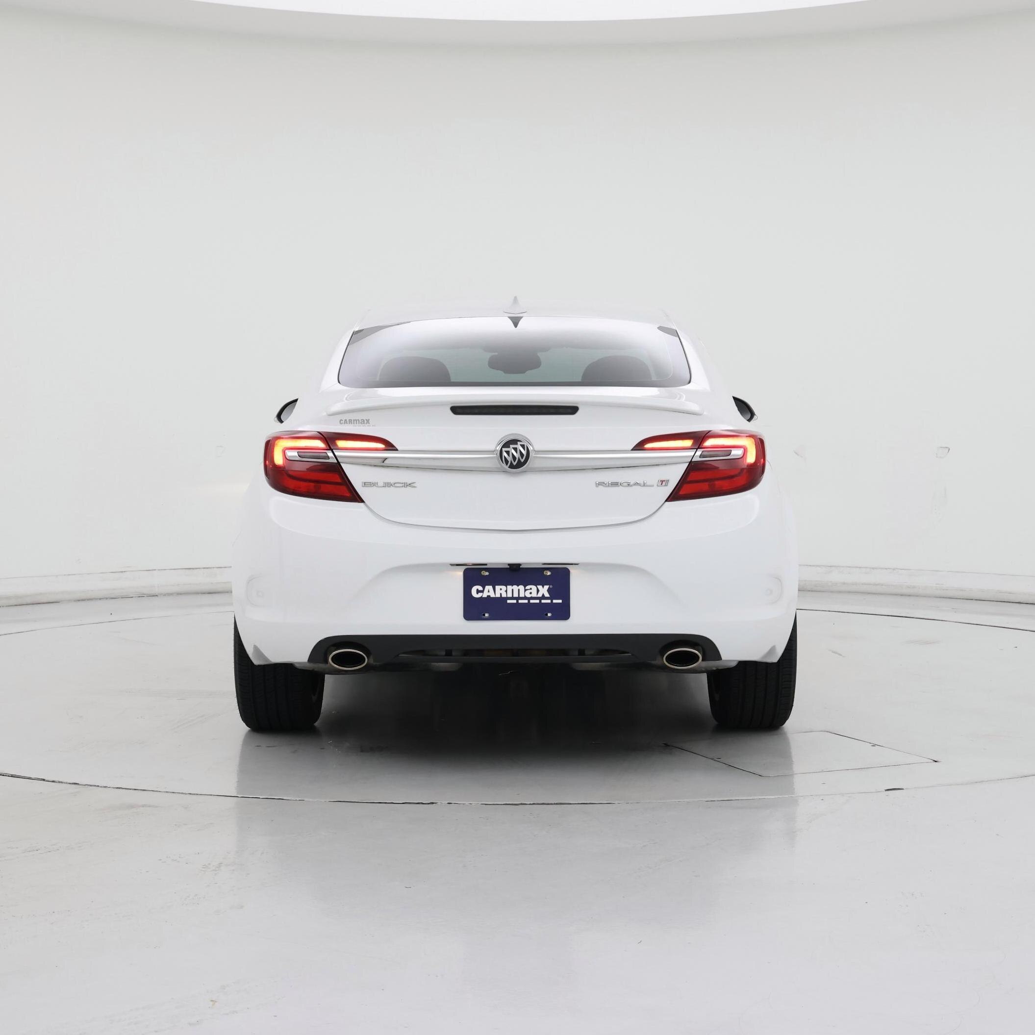 Thumbnail: 2017 Buick Regal - 6