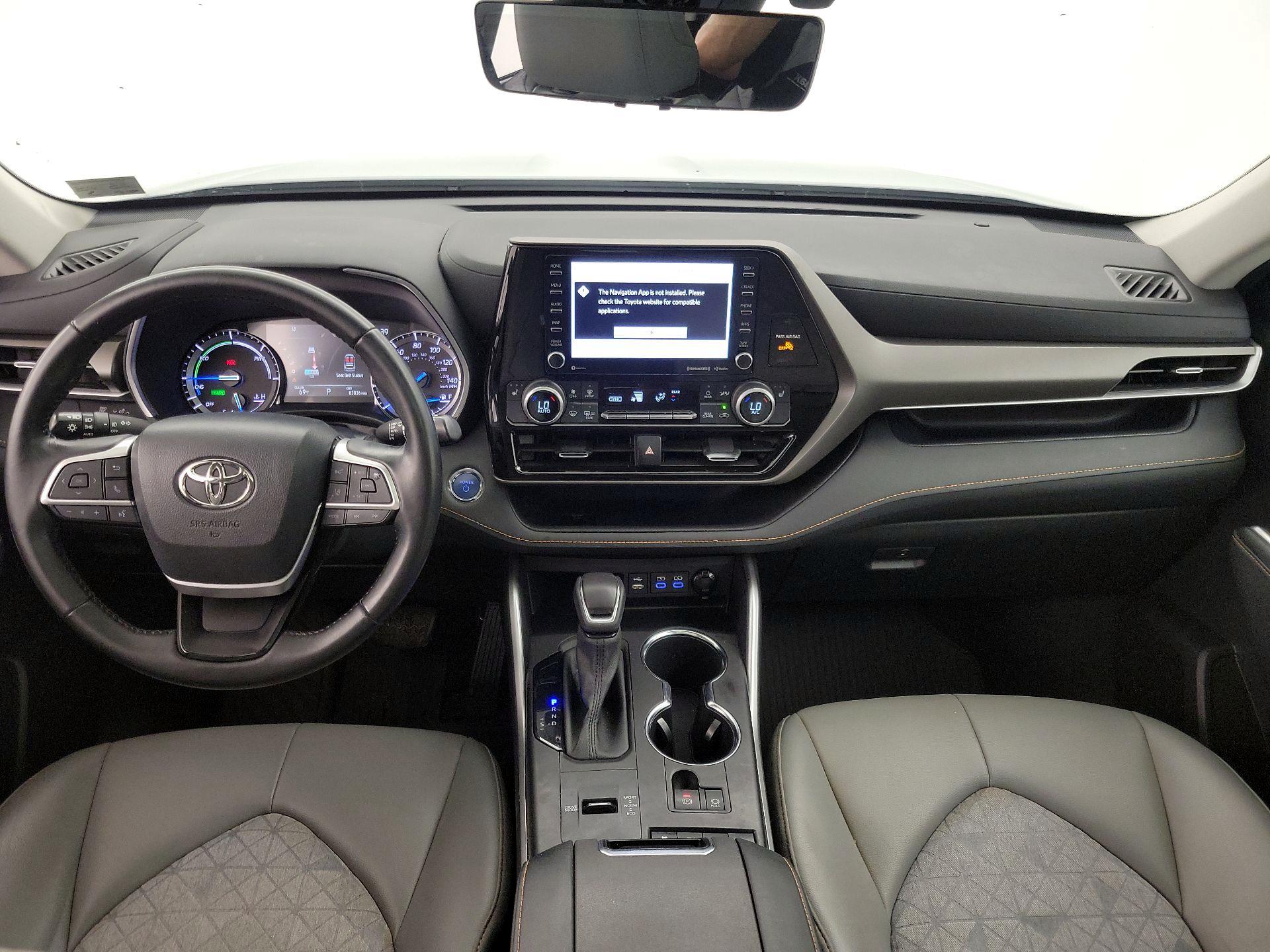 Thumbnail: 2022 Toyota Highlander - 9