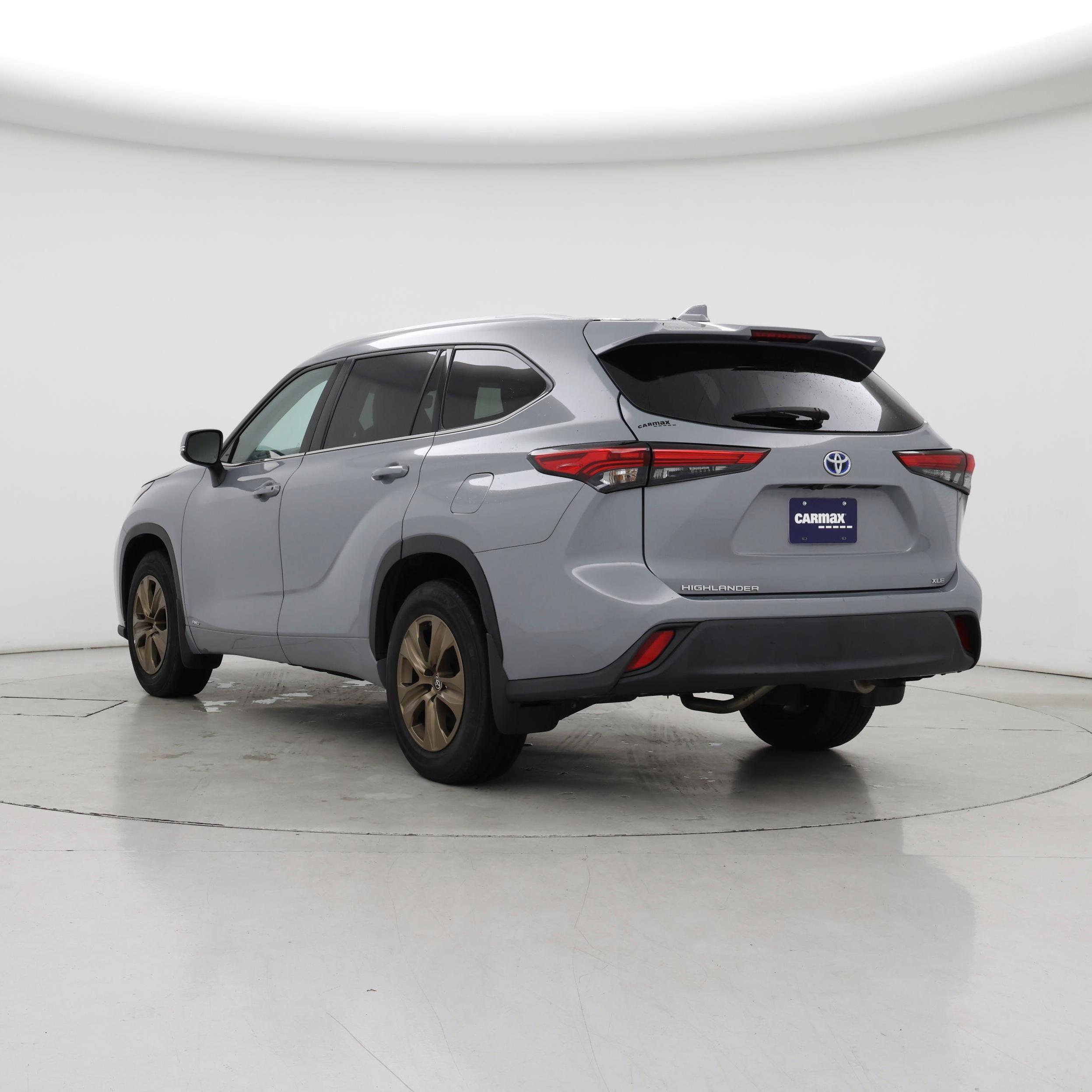 Thumbnail: 2022 Toyota Highlander - 2