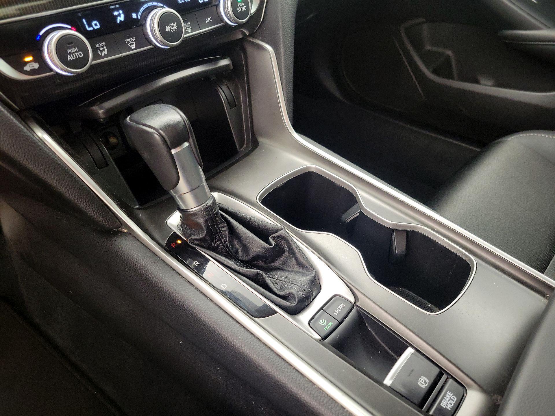 Thumbnail: 2019 Honda Accord - 17