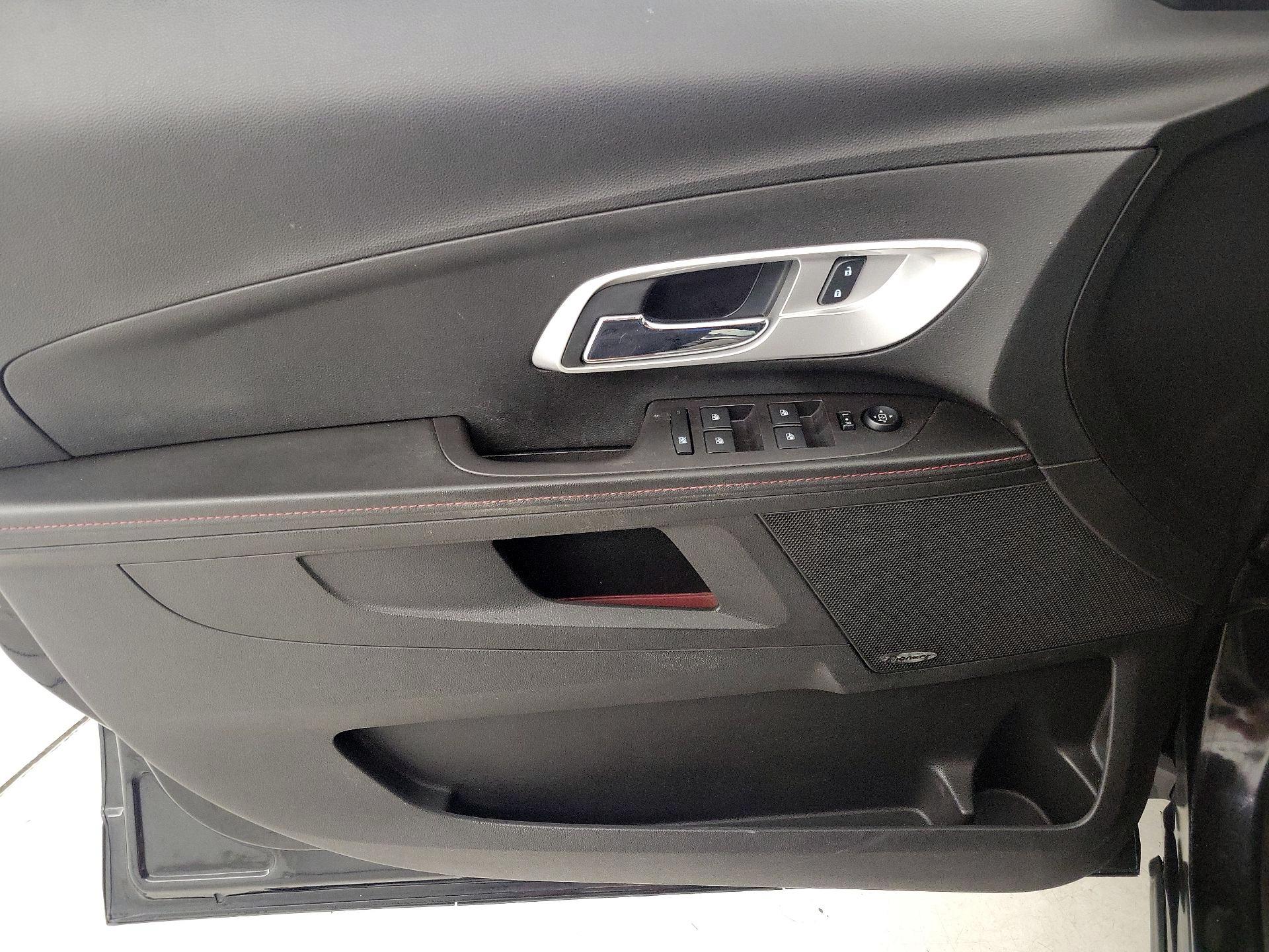Thumbnail: 2015 Chevrolet Equinox - 12