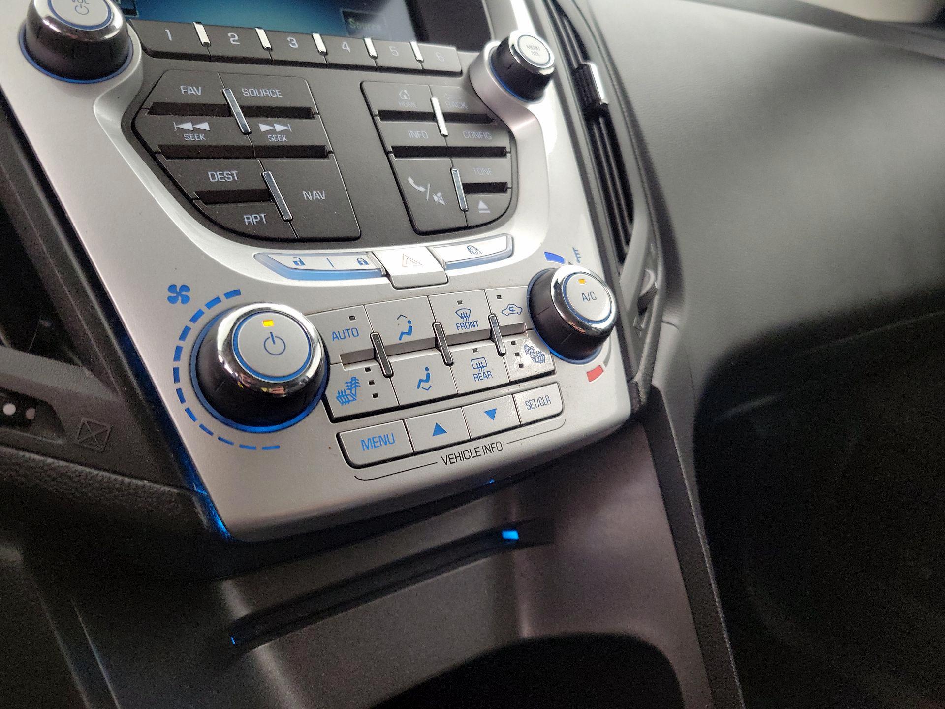 Thumbnail: 2015 Chevrolet Equinox - 16