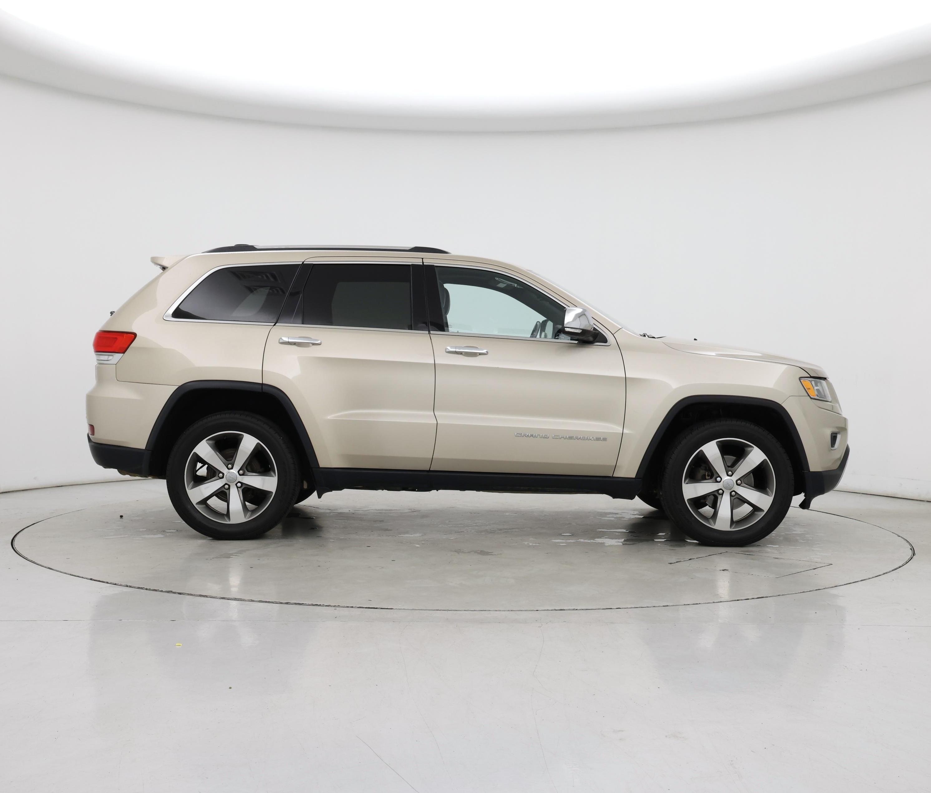 Thumbnail: 2015 Jeep Grand Cherokee - 7