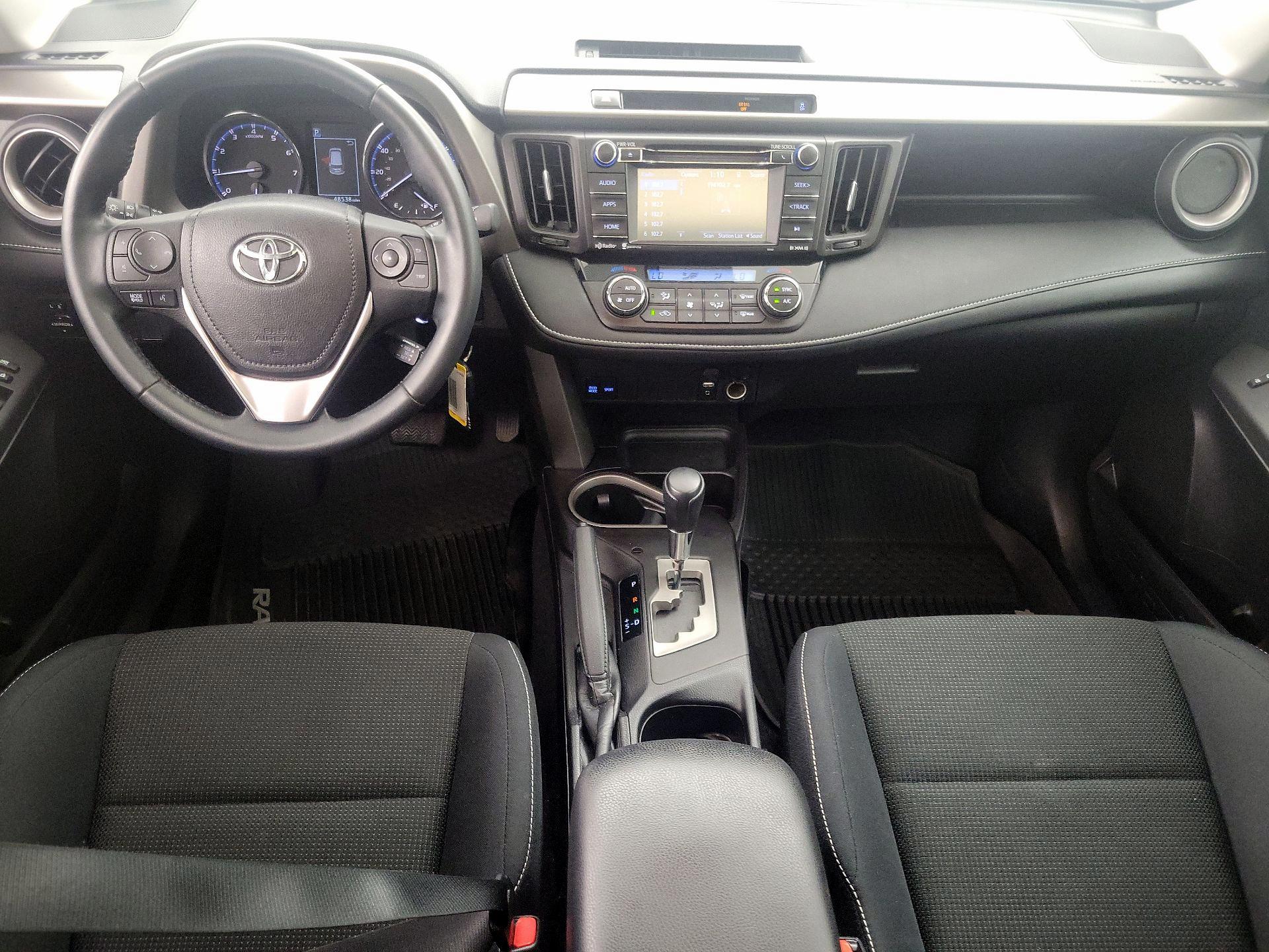 Thumbnail: 2016 Toyota RAV4 - 9