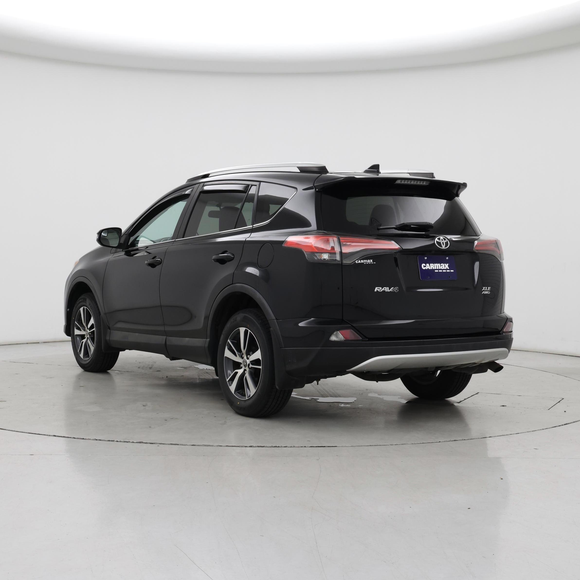Thumbnail: 2016 Toyota RAV4 - 2