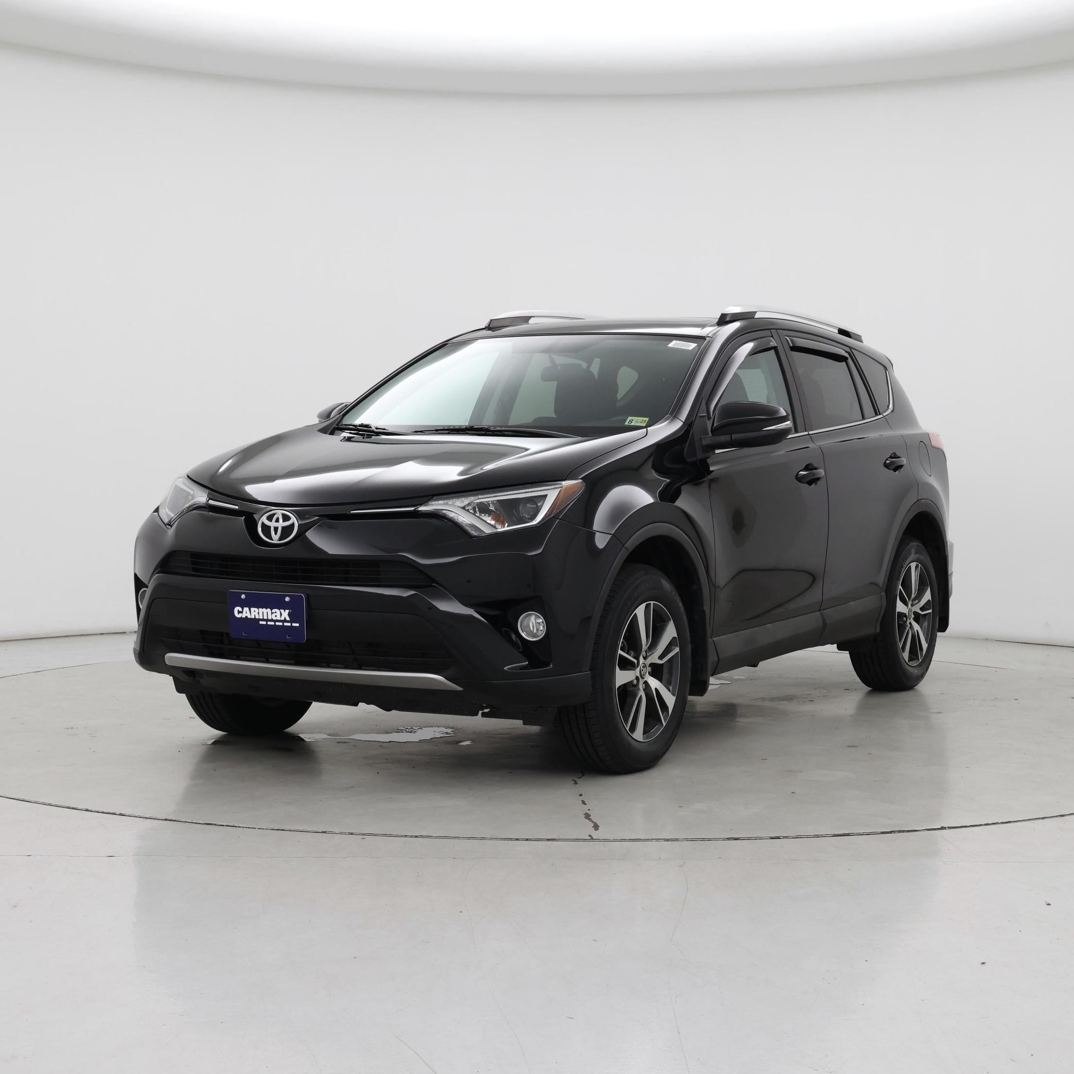 Thumbnail: 2016 Toyota RAV4 - 4