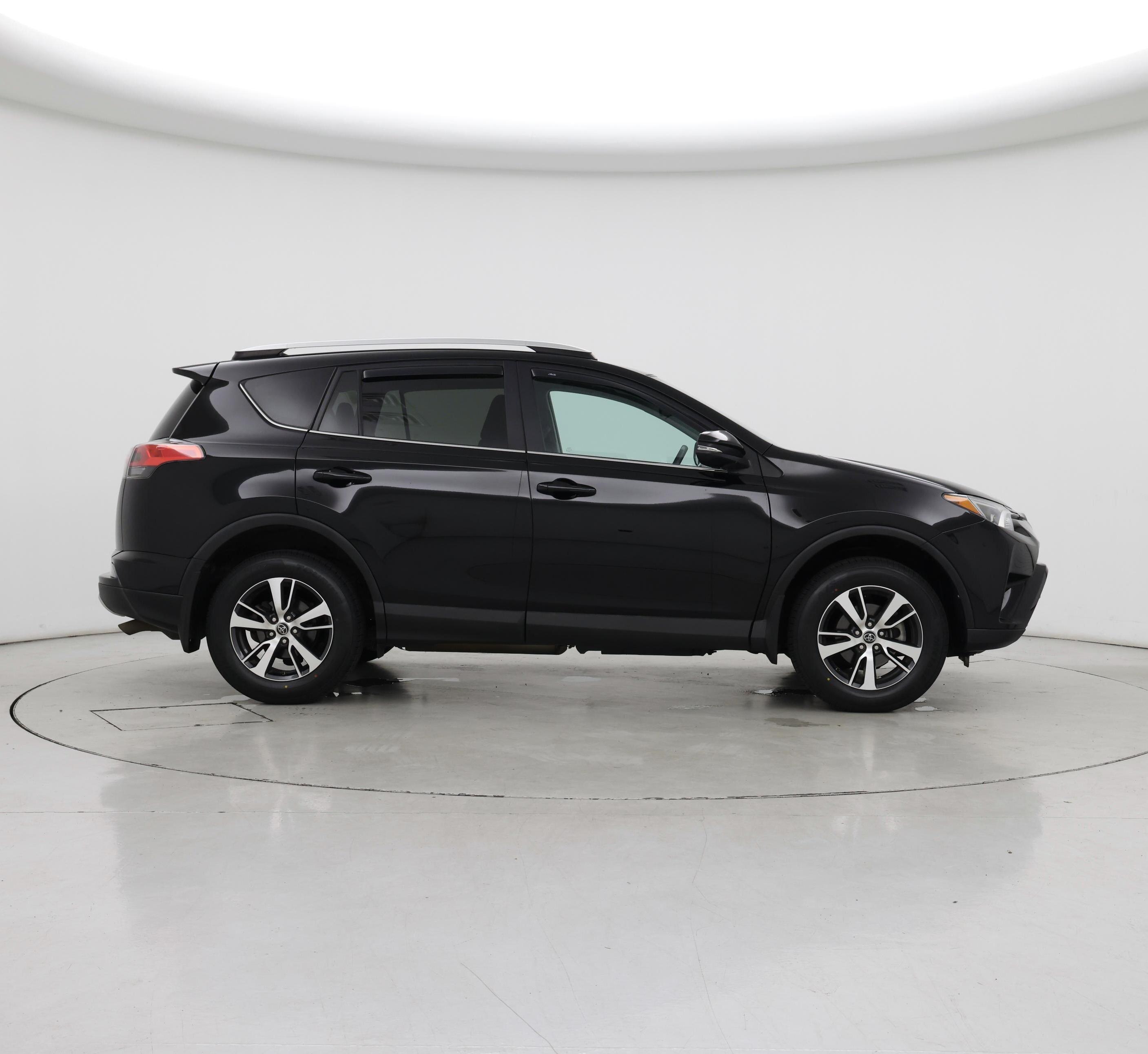 Thumbnail: 2016 Toyota RAV4 - 7