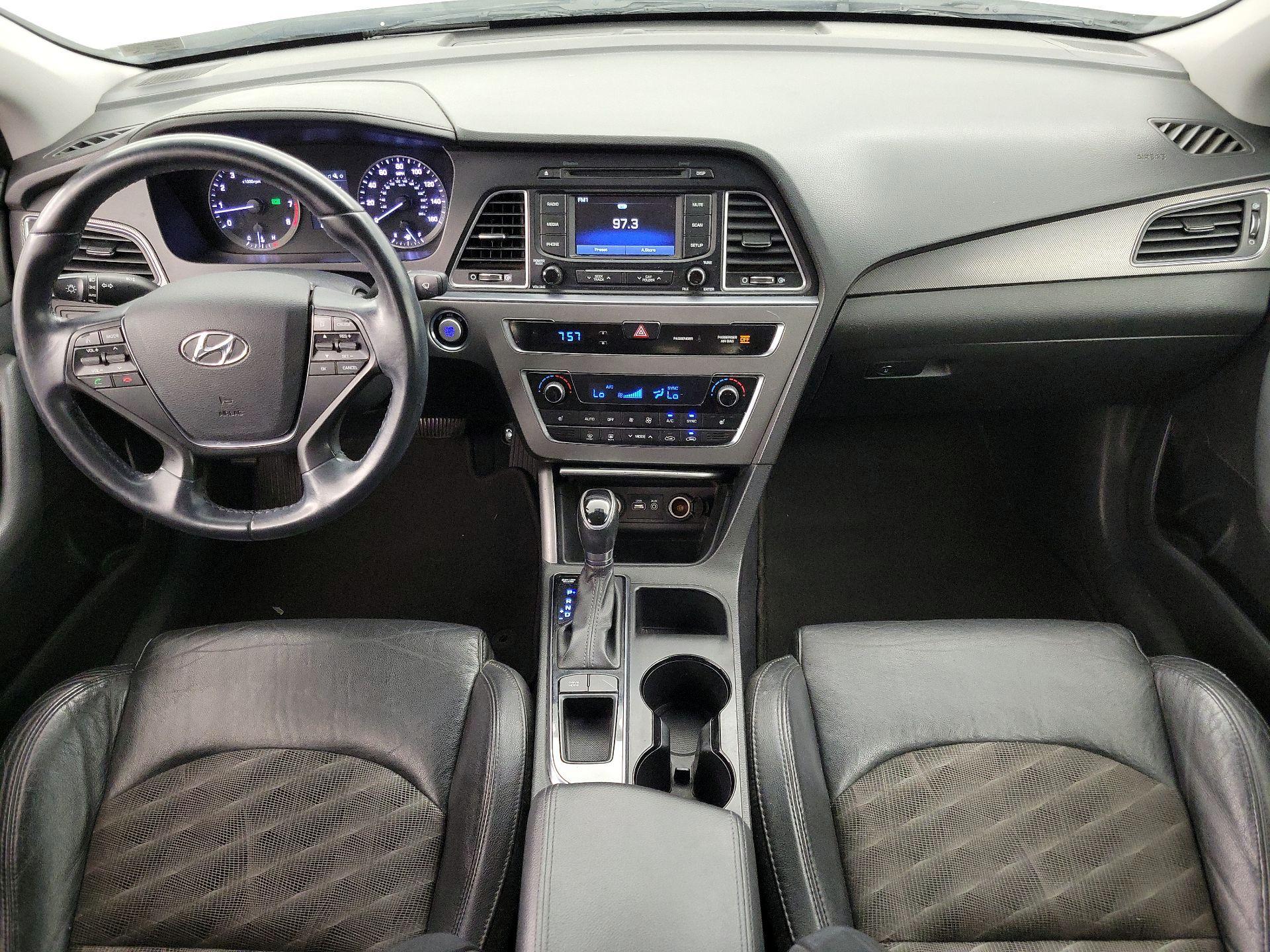 Thumbnail: 2015 Hyundai Sonata - 9