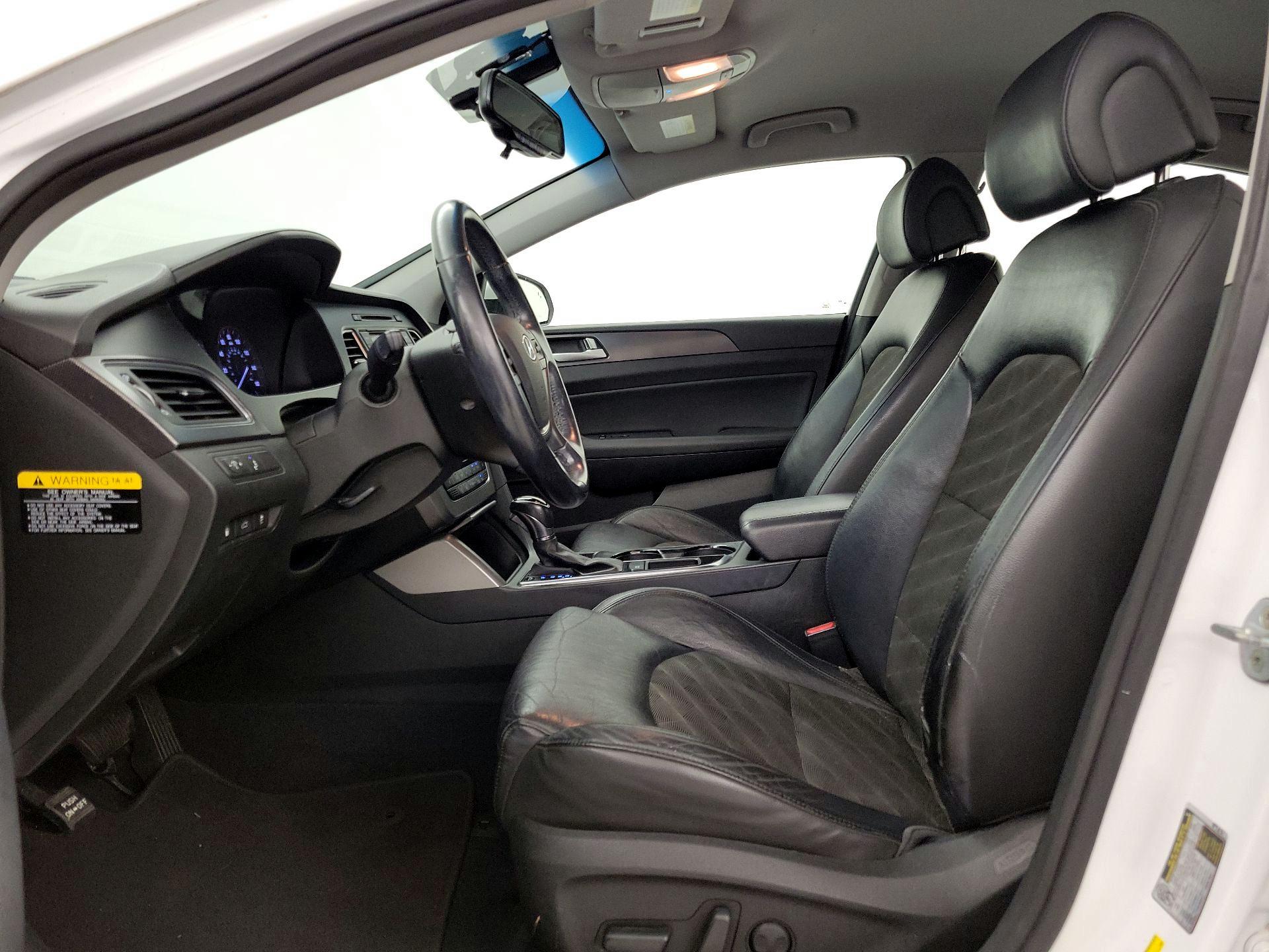 Thumbnail: 2015 Hyundai Sonata - 11