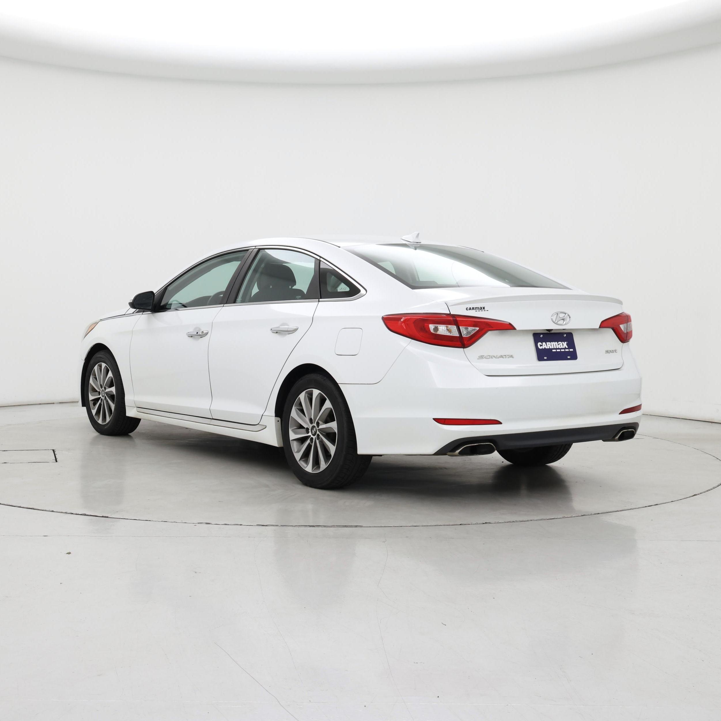 Thumbnail: 2015 Hyundai Sonata - 2
