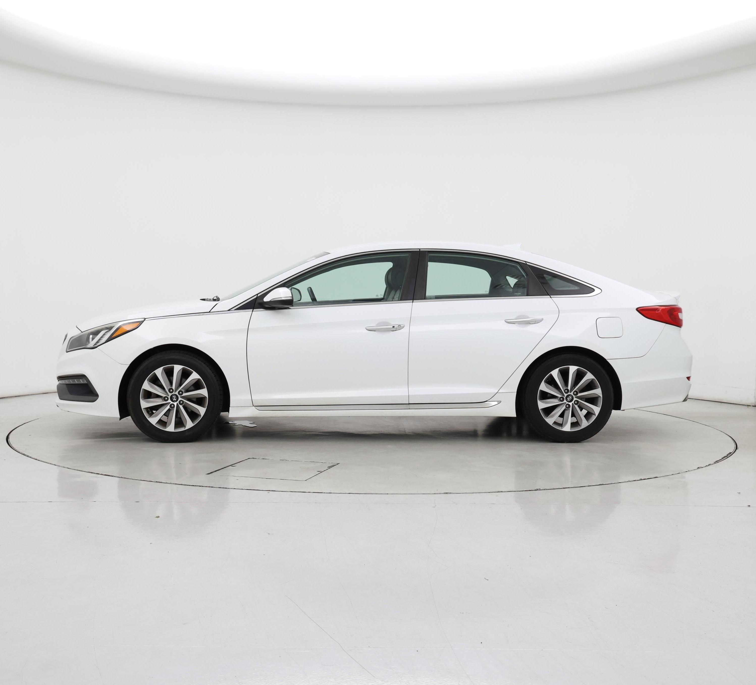 Thumbnail: 2015 Hyundai Sonata - 3