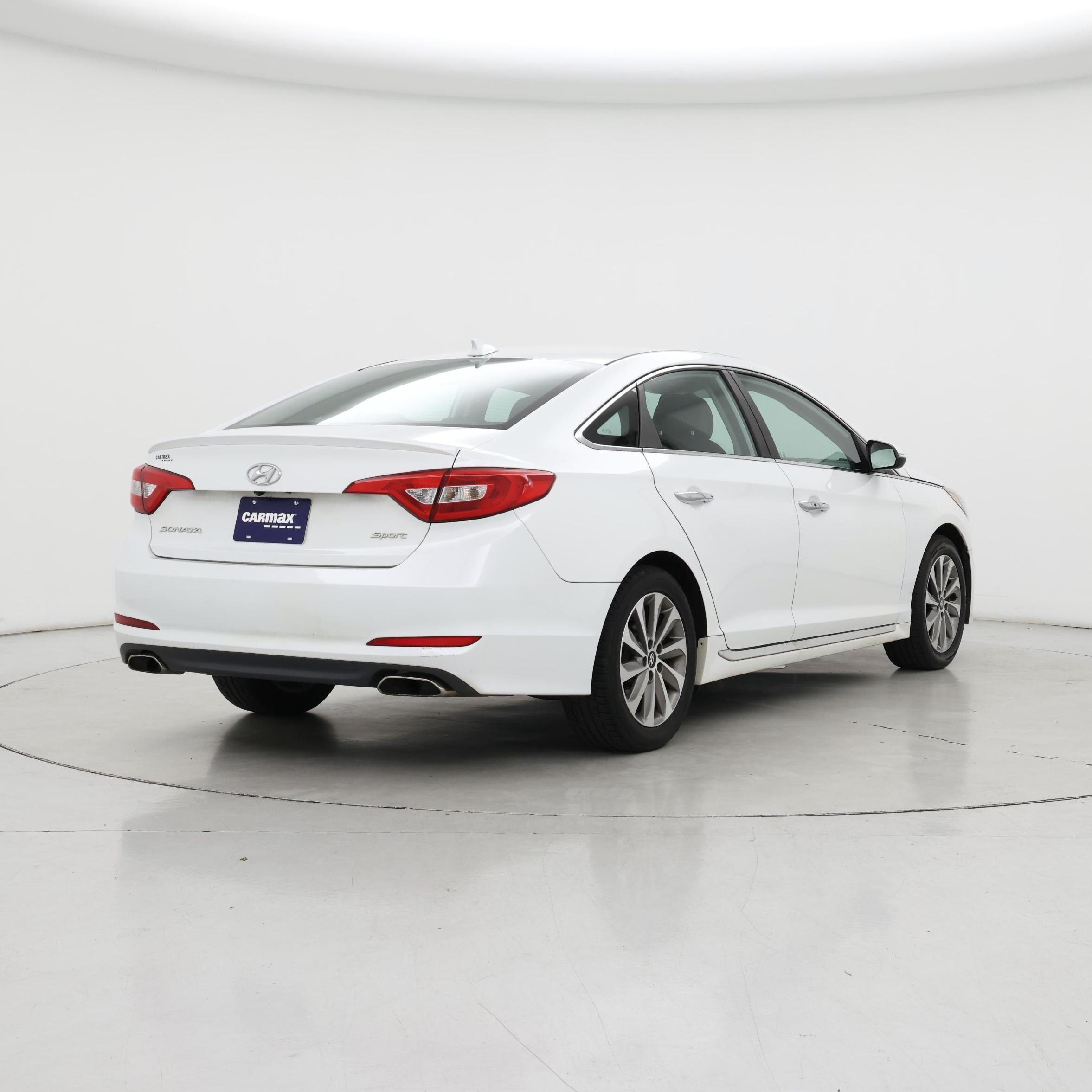 Thumbnail: 2015 Hyundai Sonata - 8