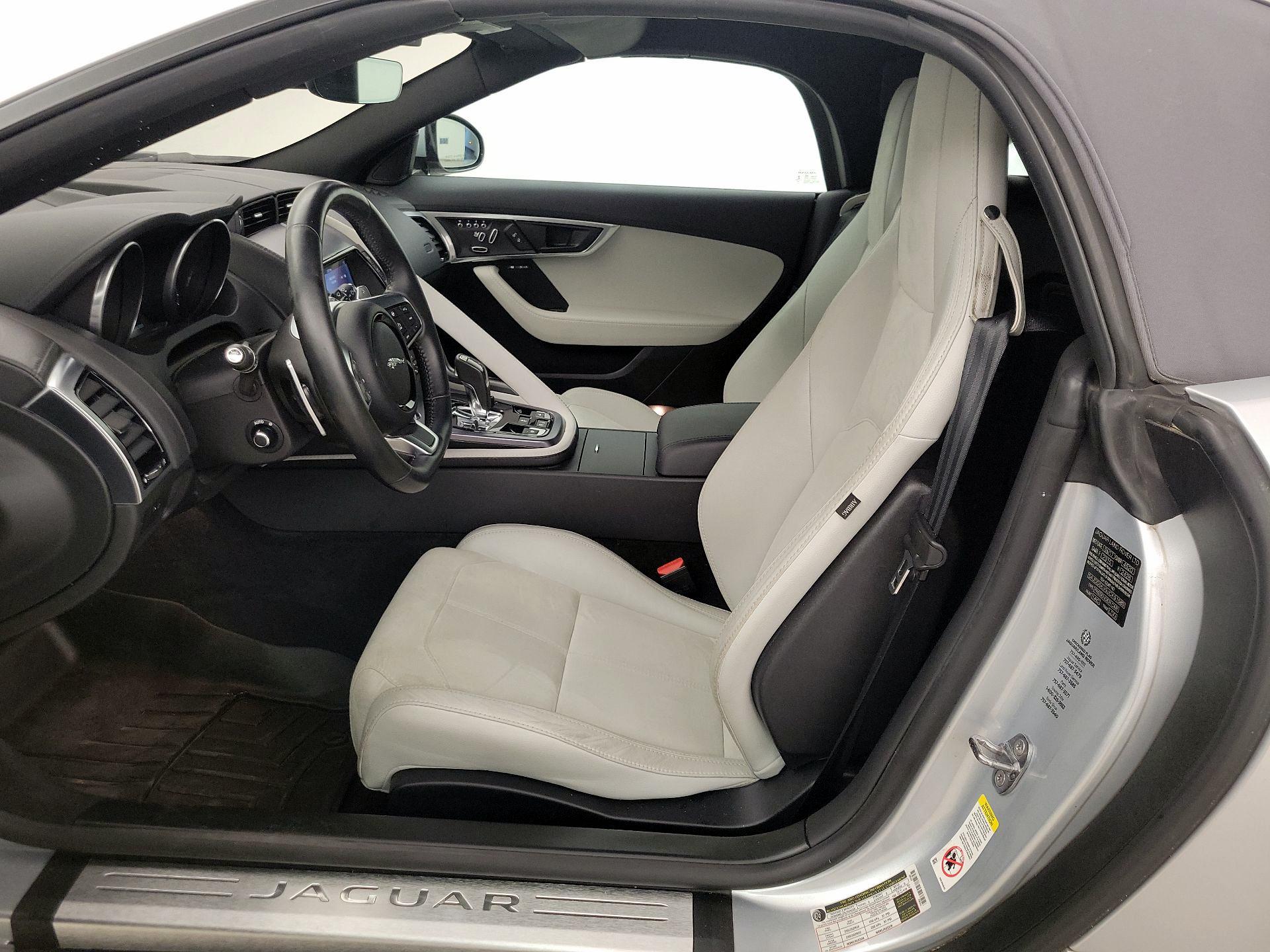 Thumbnail: 2018 Jaguar F-Type - 11