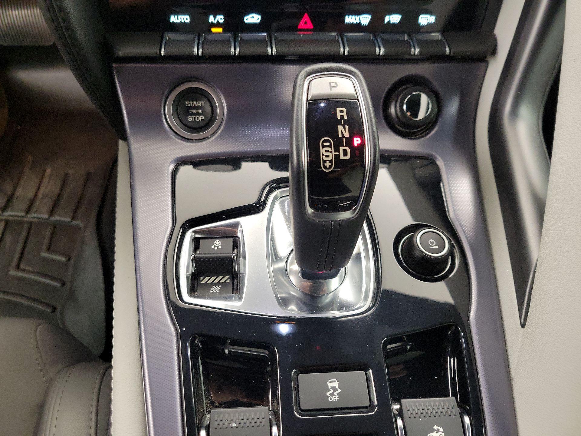 Thumbnail: 2018 Jaguar F-Type - 17