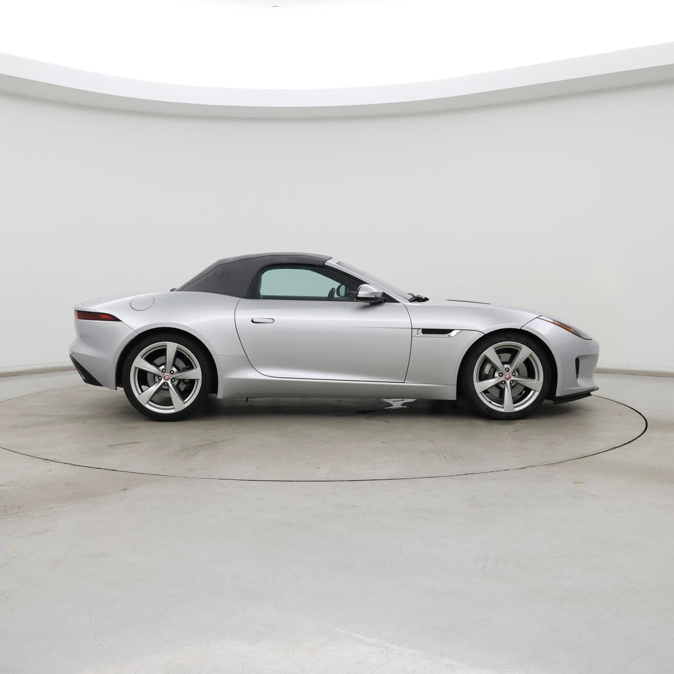 Thumbnail: 2018 Jaguar F-Type - 7