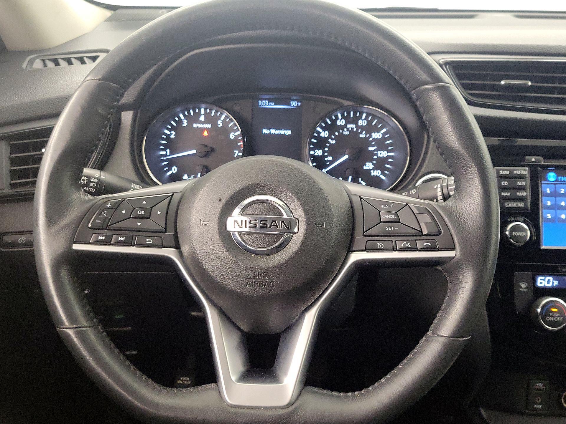 Thumbnail: 2017 Nissan Rogue - 10