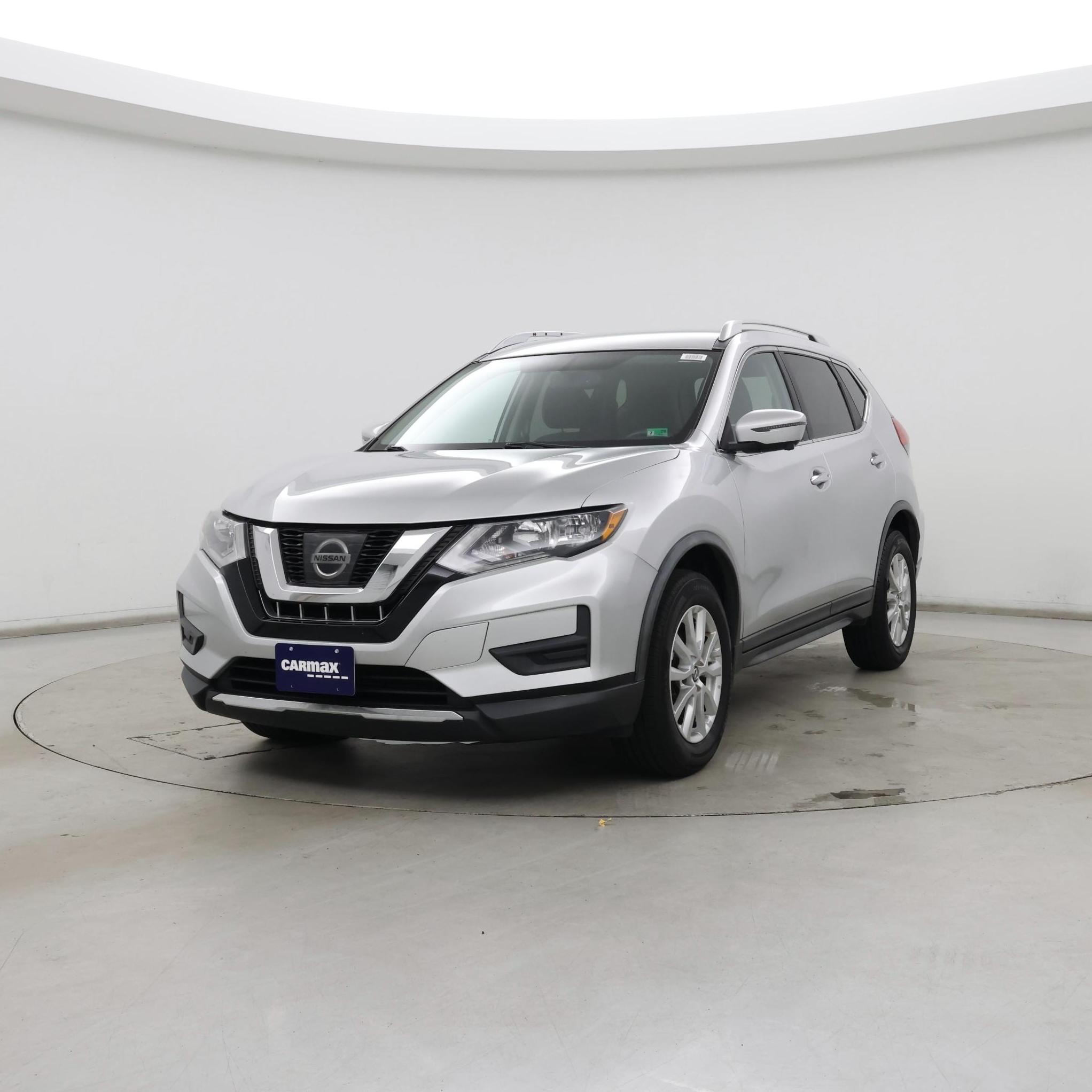 Thumbnail: 2017 Nissan Rogue - 4
