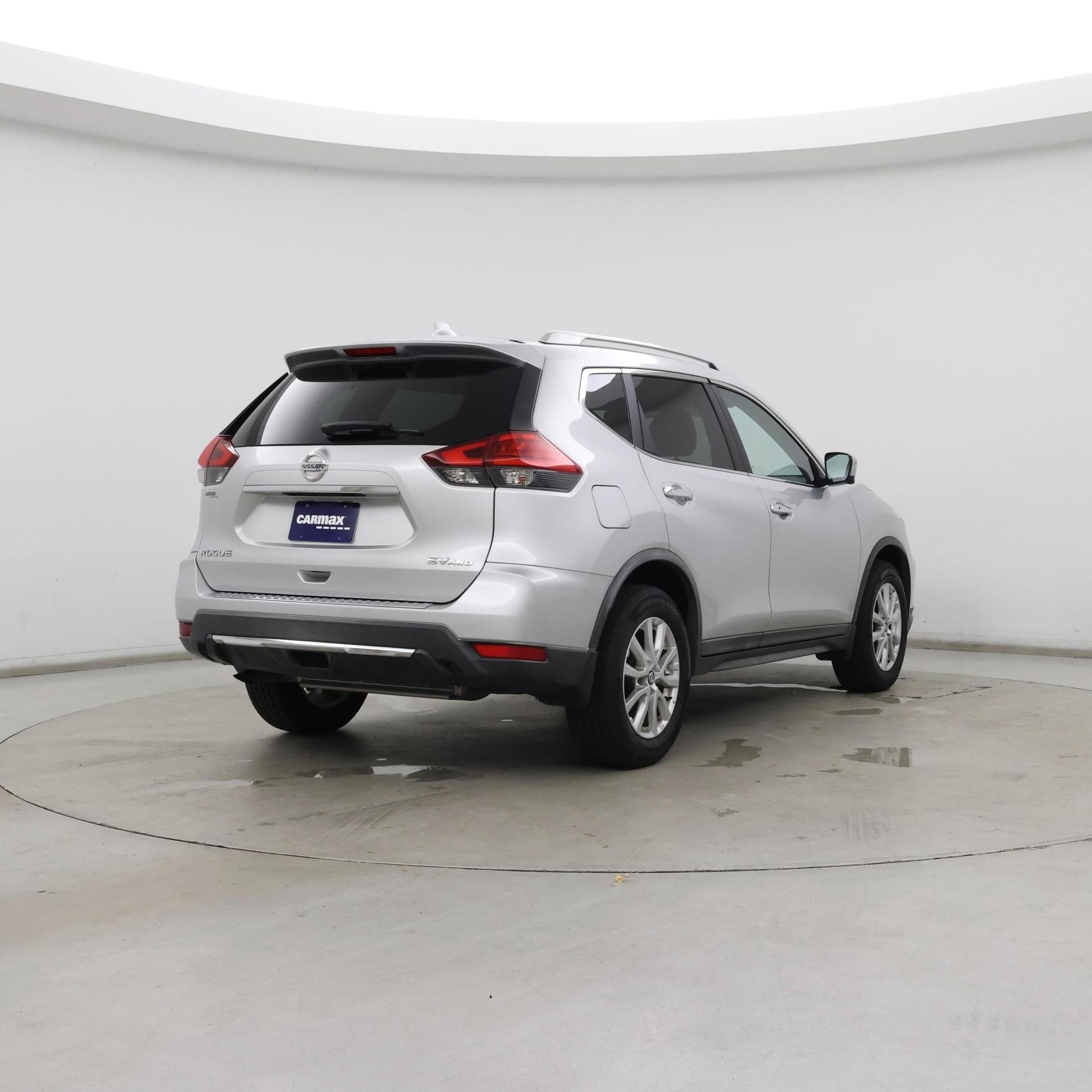 Thumbnail: 2017 Nissan Rogue - 8