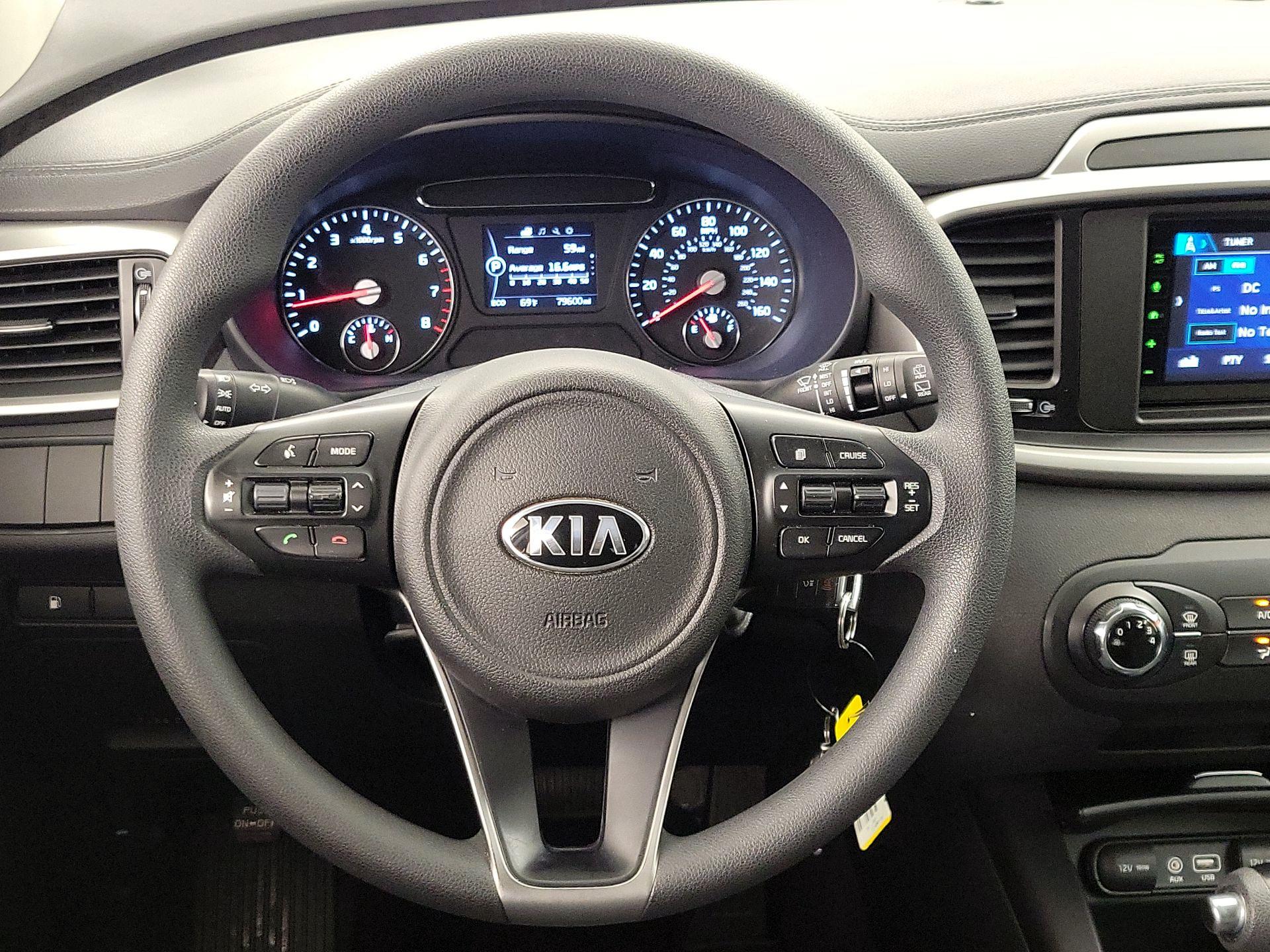Thumbnail: 2016 Kia Sorento - 10
