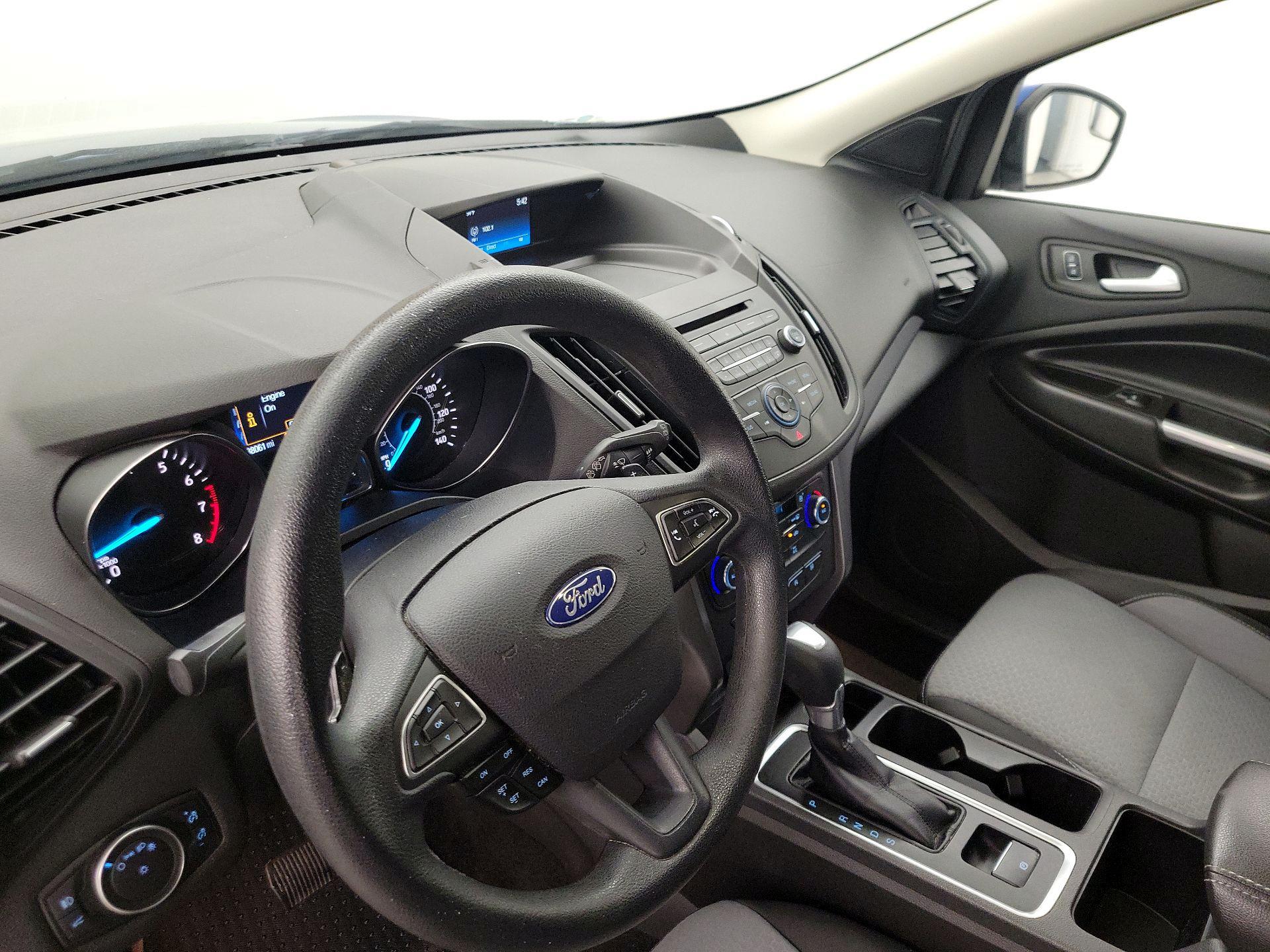 Thumbnail: 2017 Ford Escape - 9