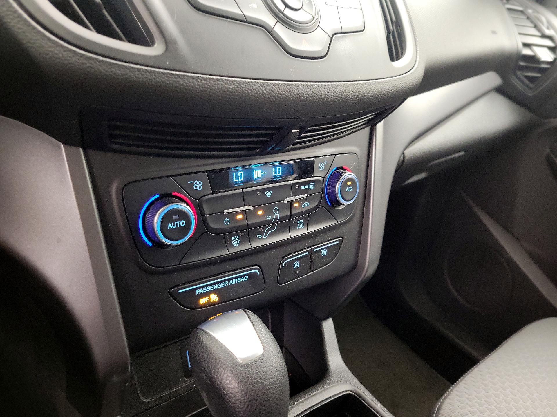 Thumbnail: 2017 Ford Escape - 16